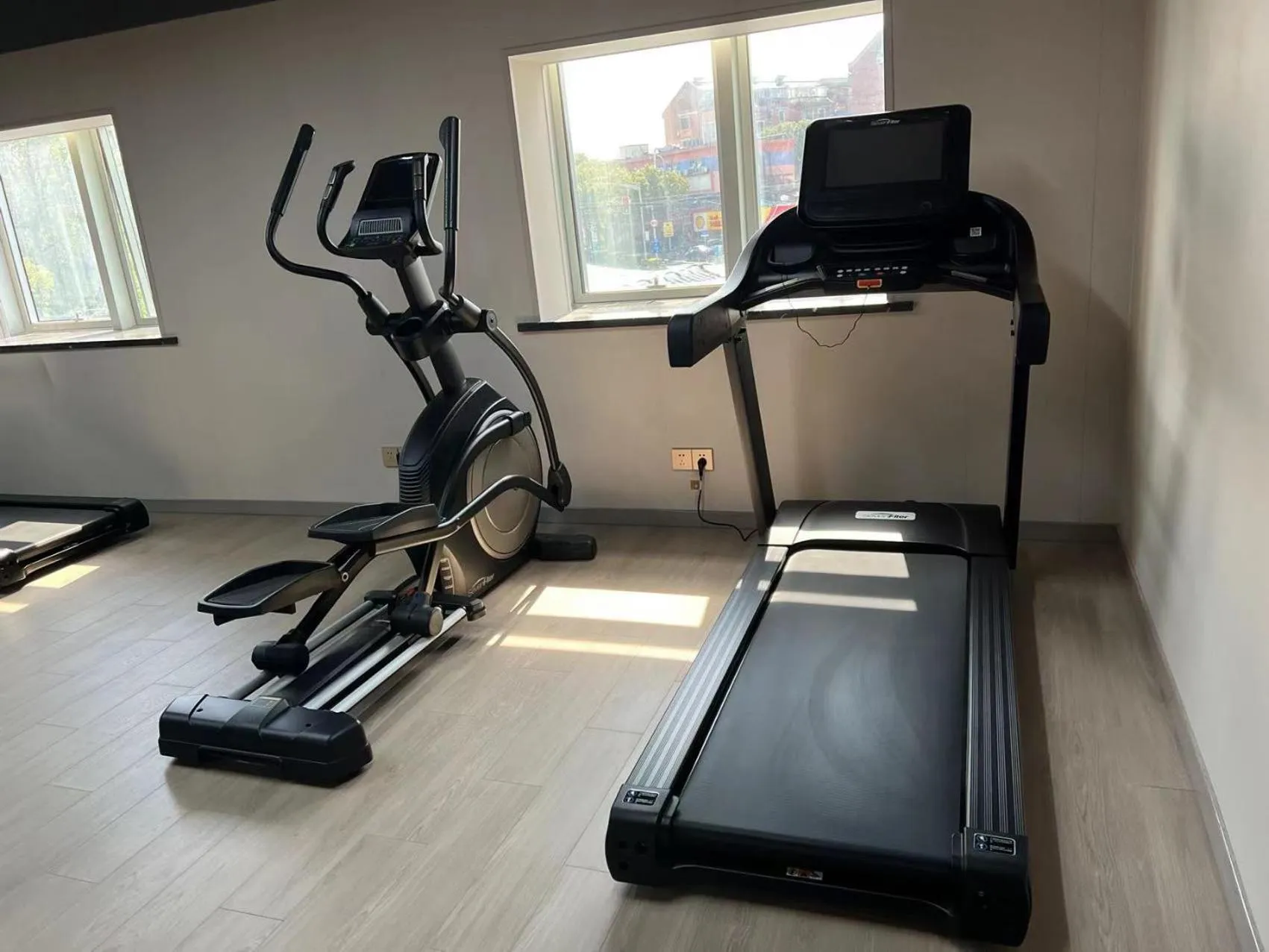 Fitness centre/facilities in Country Inn&Suites by Radisson, Shanghai PVG