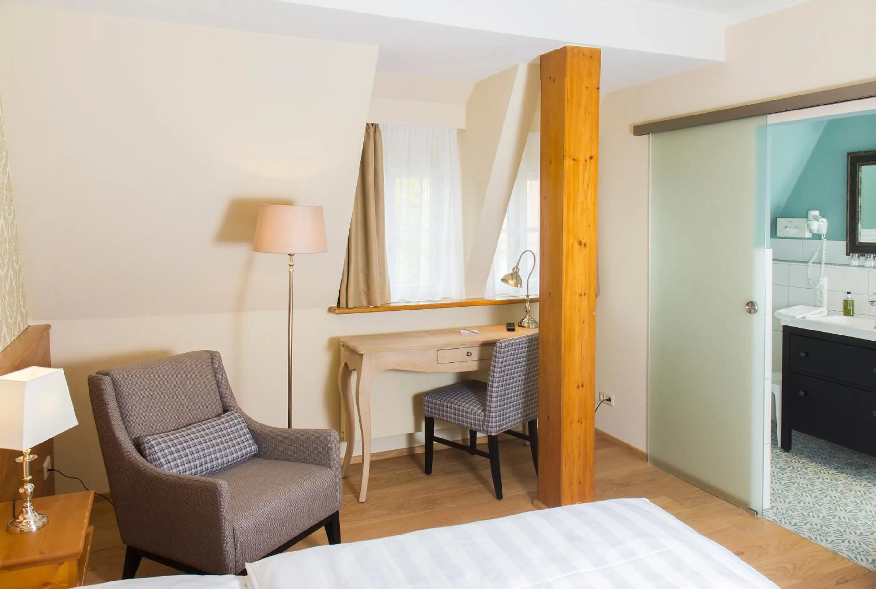 Decorative detail, Bed in Hotel Reichsküchenmeister