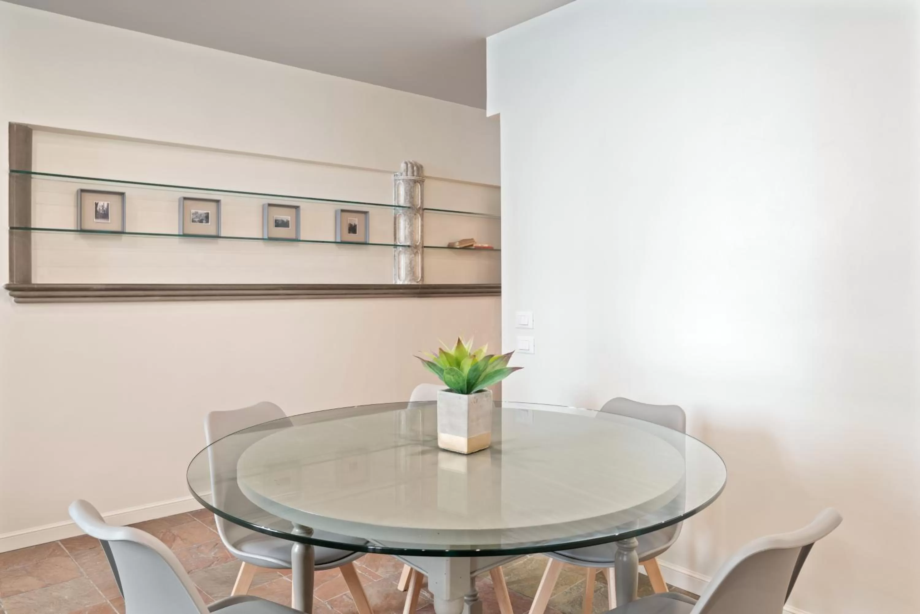 Seating area, Dining Area in BMGA l ViaPaola43 Palace