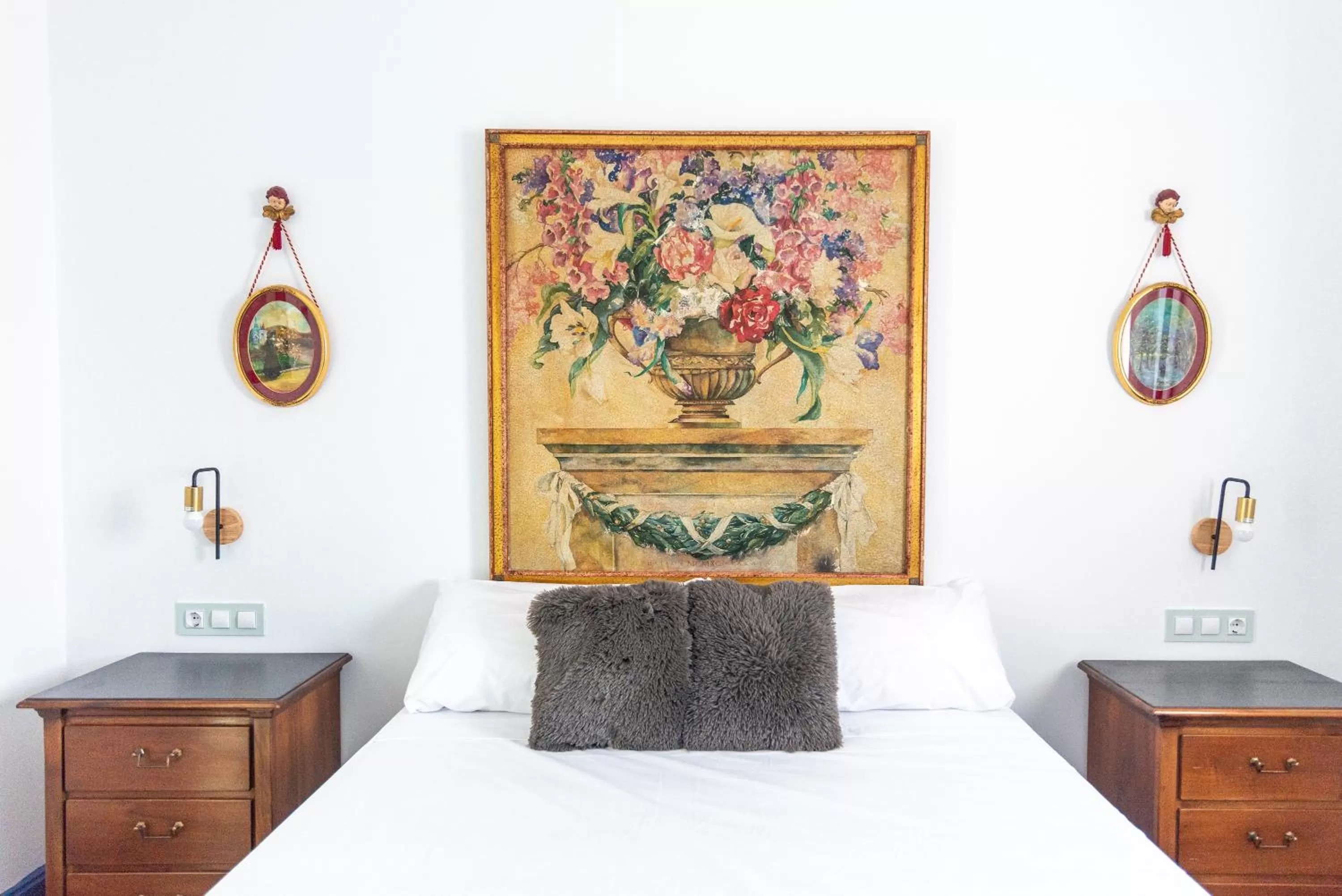 Bedroom, Bed in Hotel Albaicín