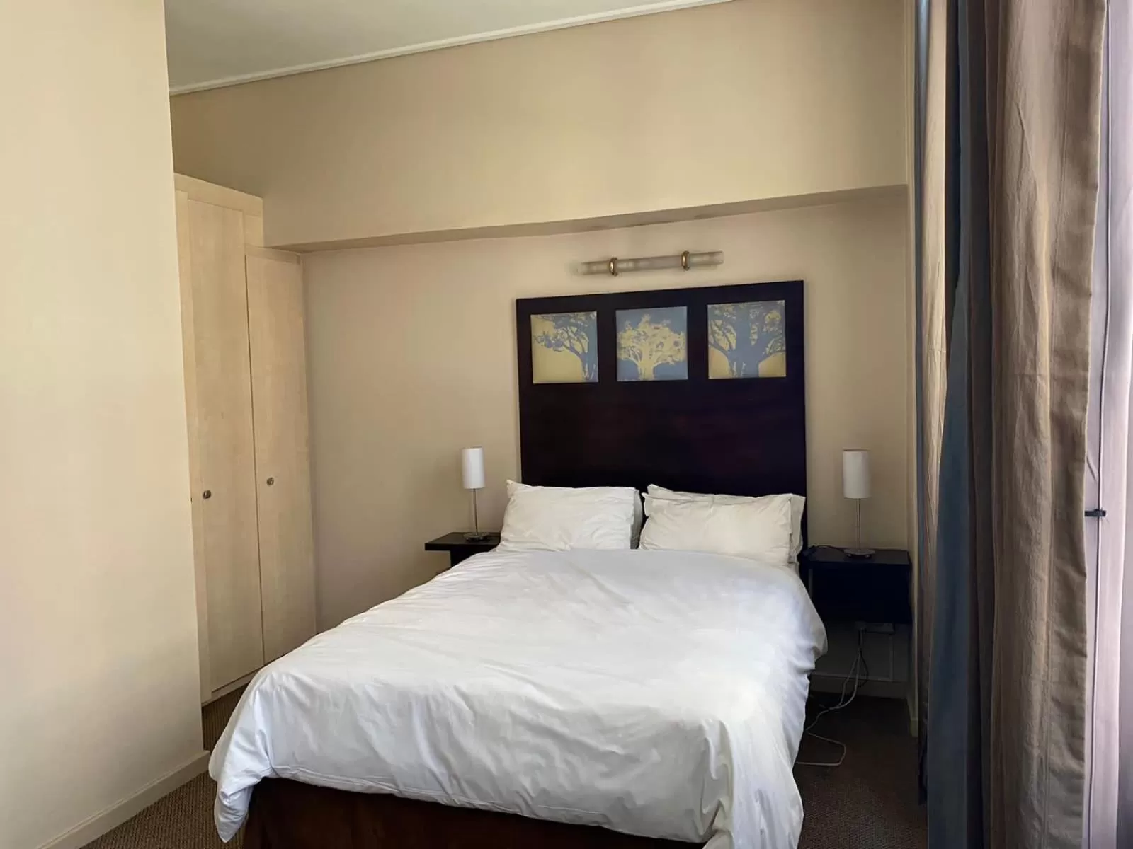 Bed in Mapungubwe Hotel Apartments Marshalltown