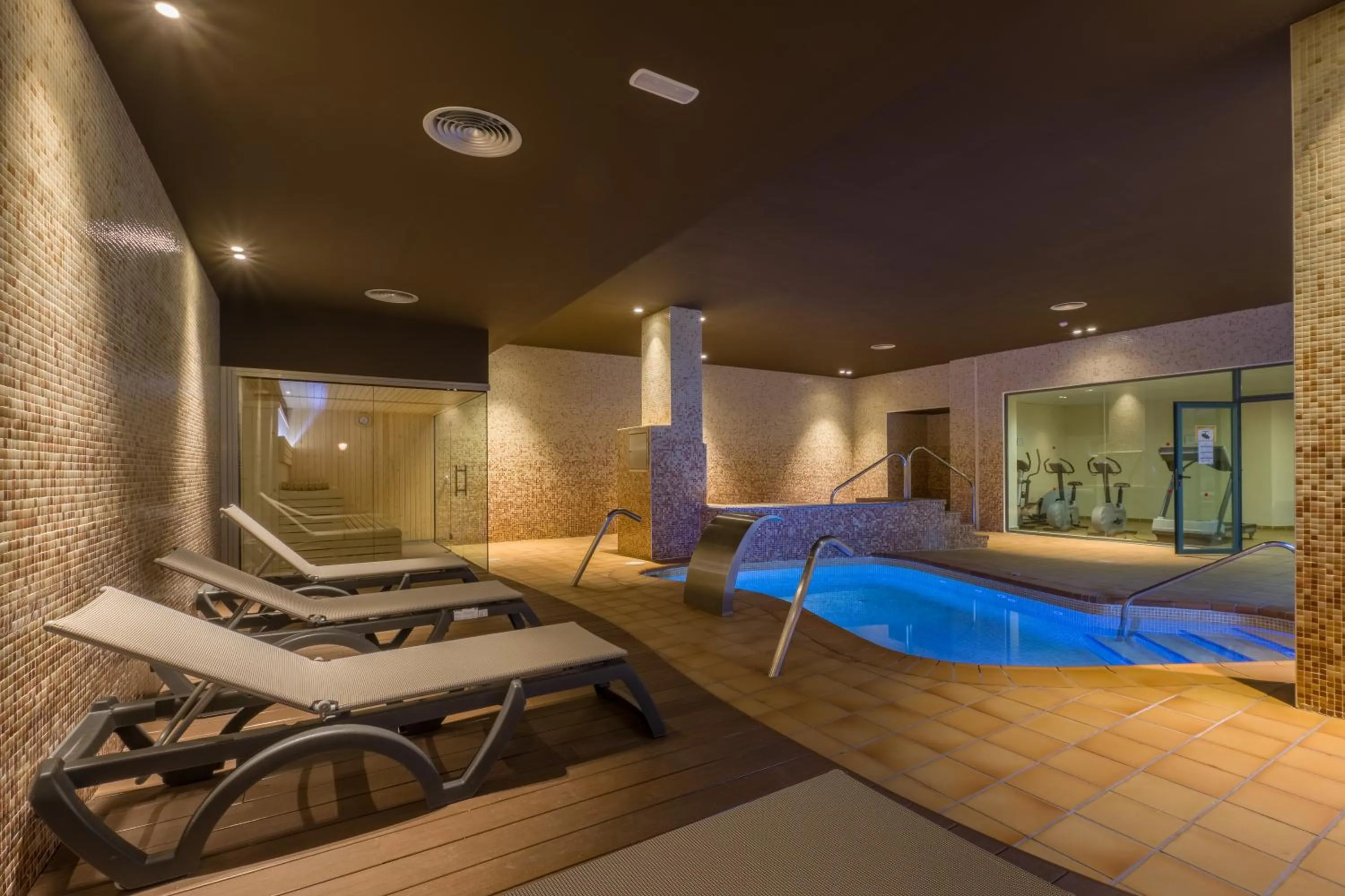 Spa and wellness centre/facilities in Hotel California Palace