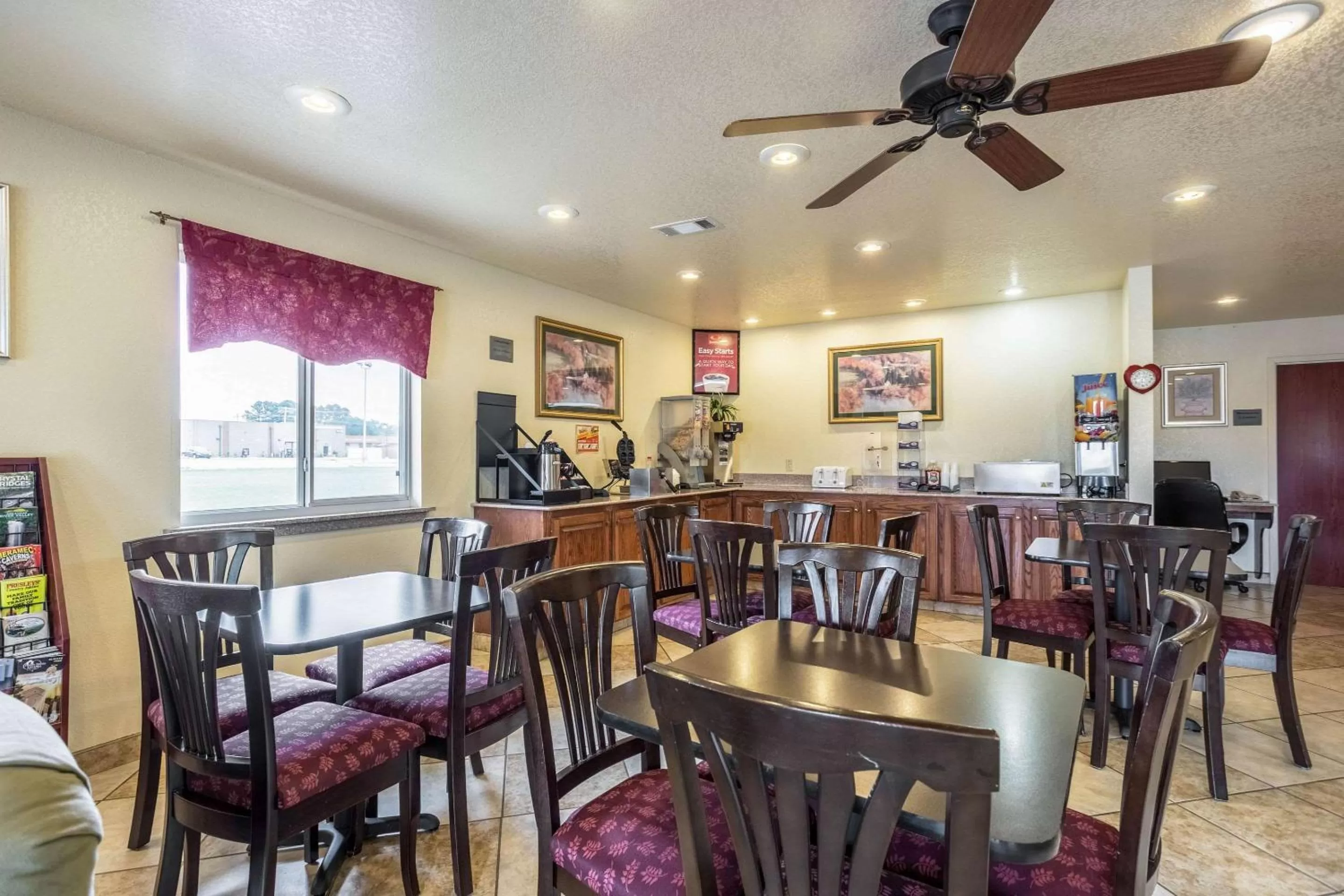 Restaurant/places to eat in Econo Lodge Inn & Suites Searcy