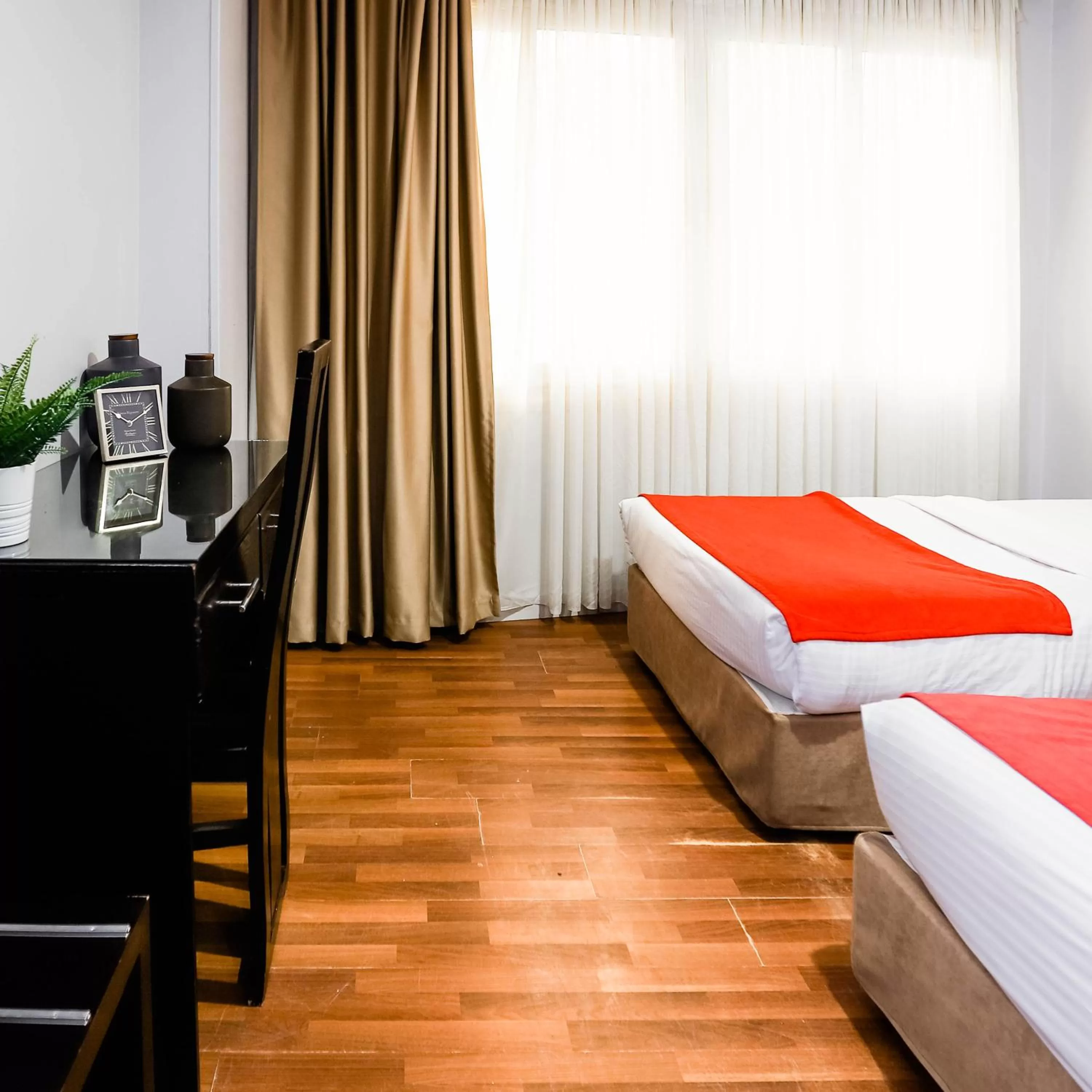 Bedroom, Bed in NewCity Hotel & Suites