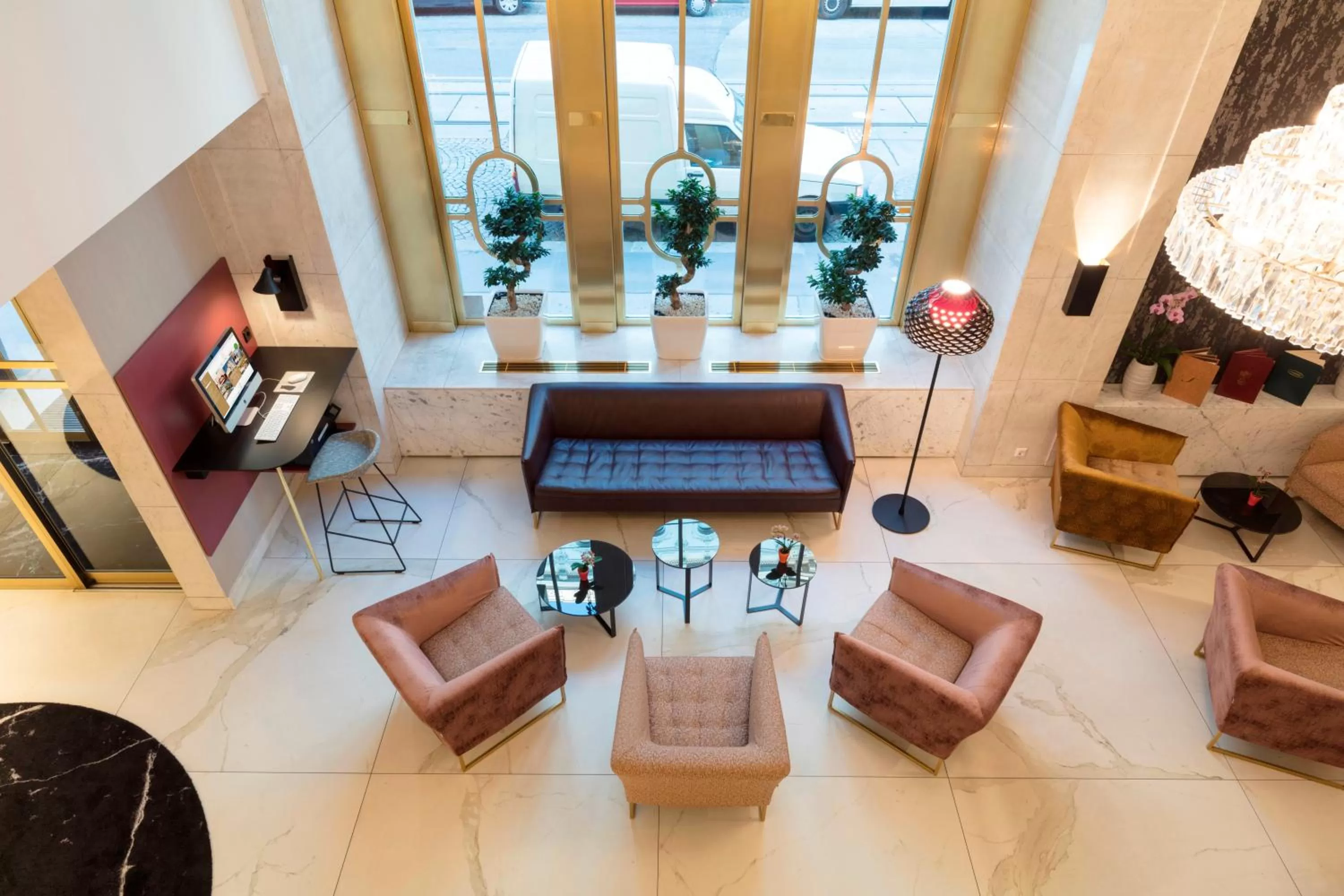 Lobby or reception in Hotel City Central