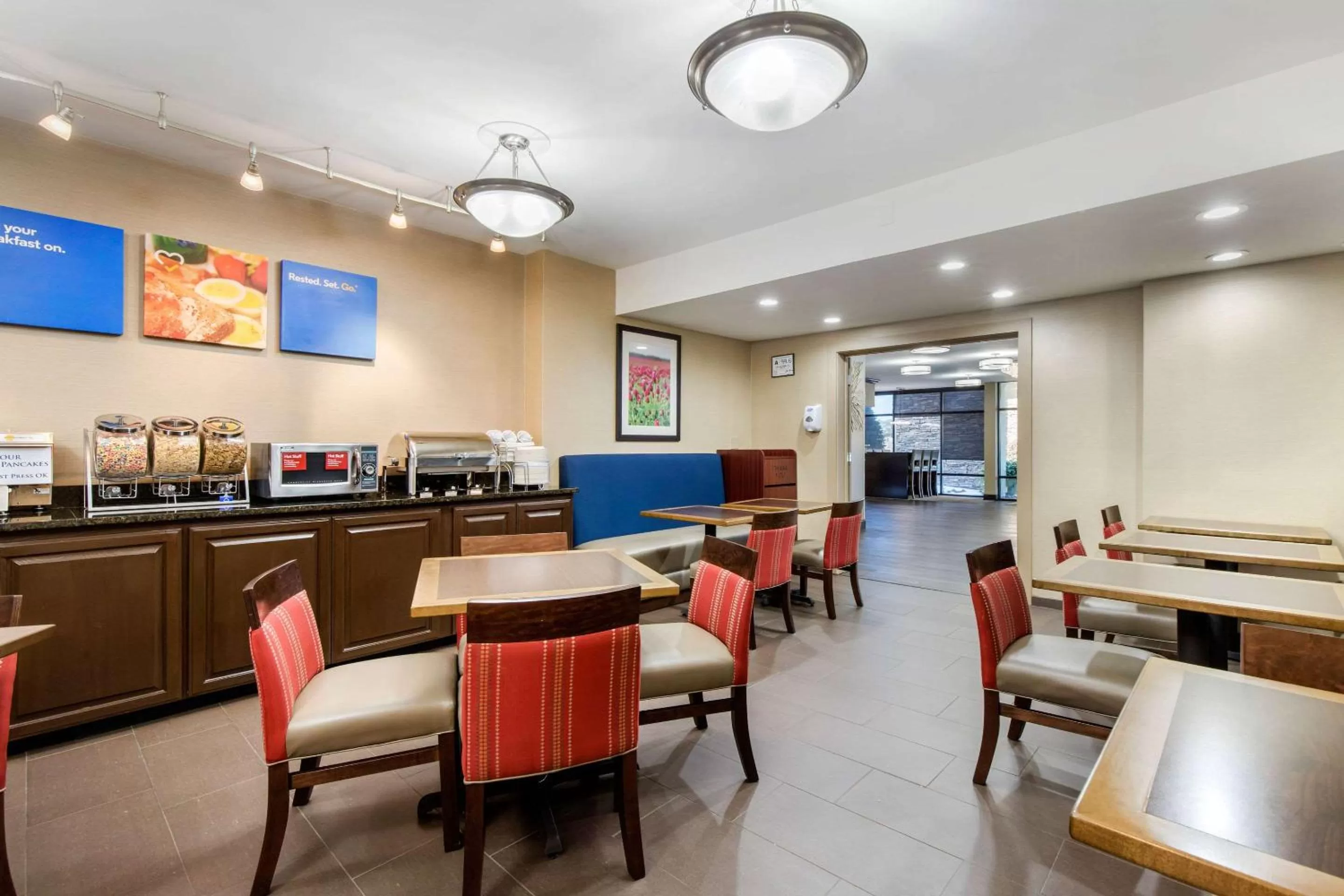 Restaurant/places to eat in Comfort Inn Shelby