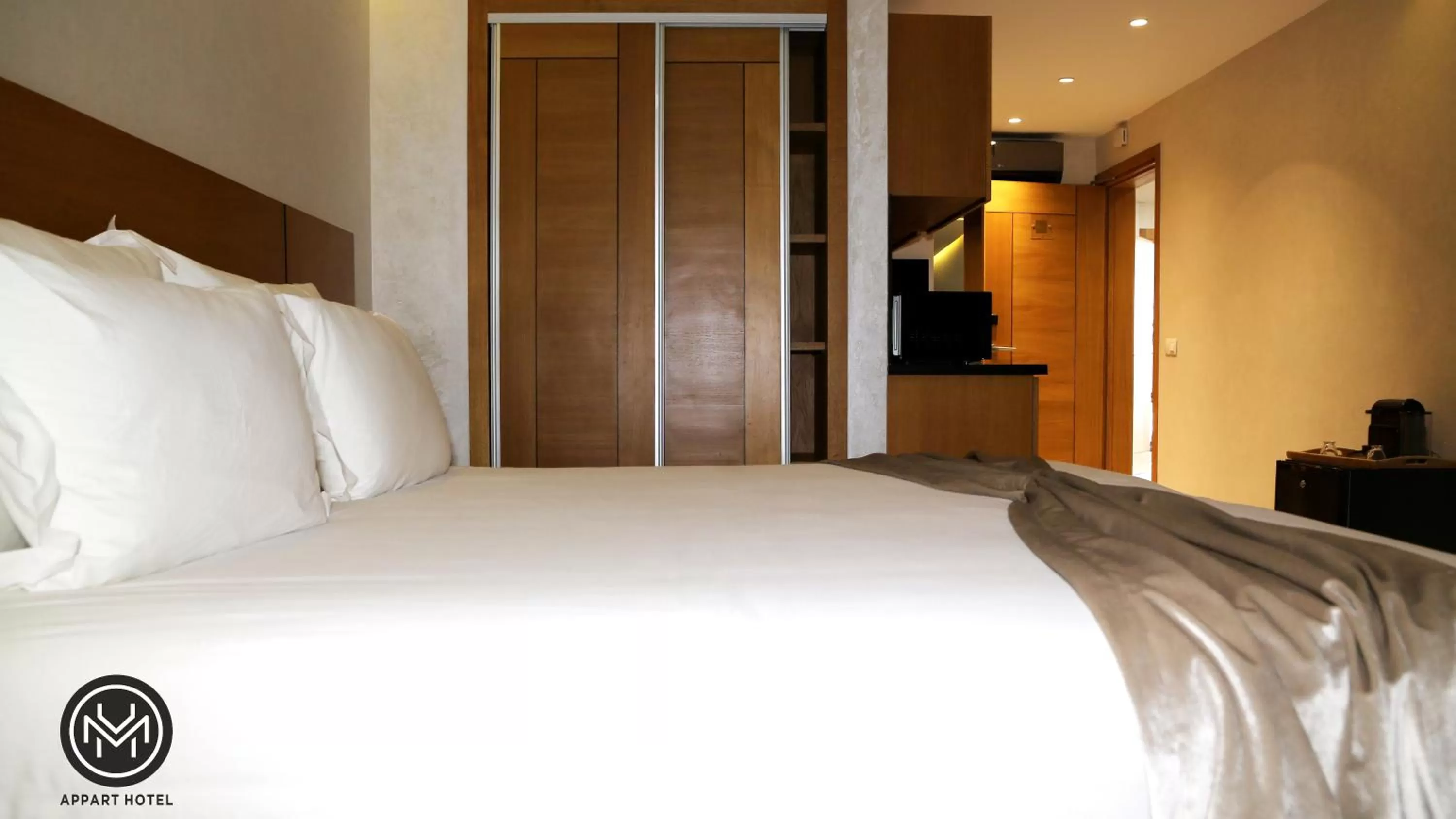 Bed in Maarif Home Casablanca