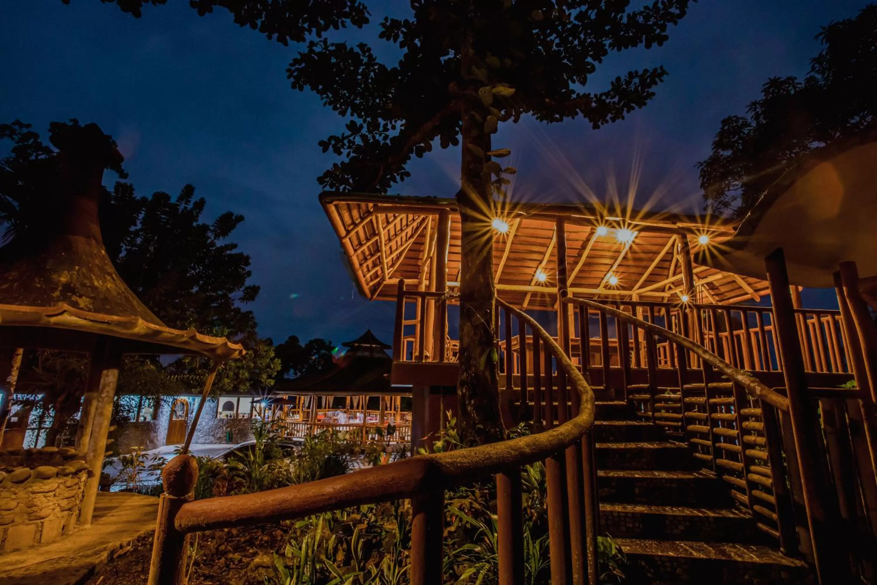 Billiard in Atremaru Jungle Retreat