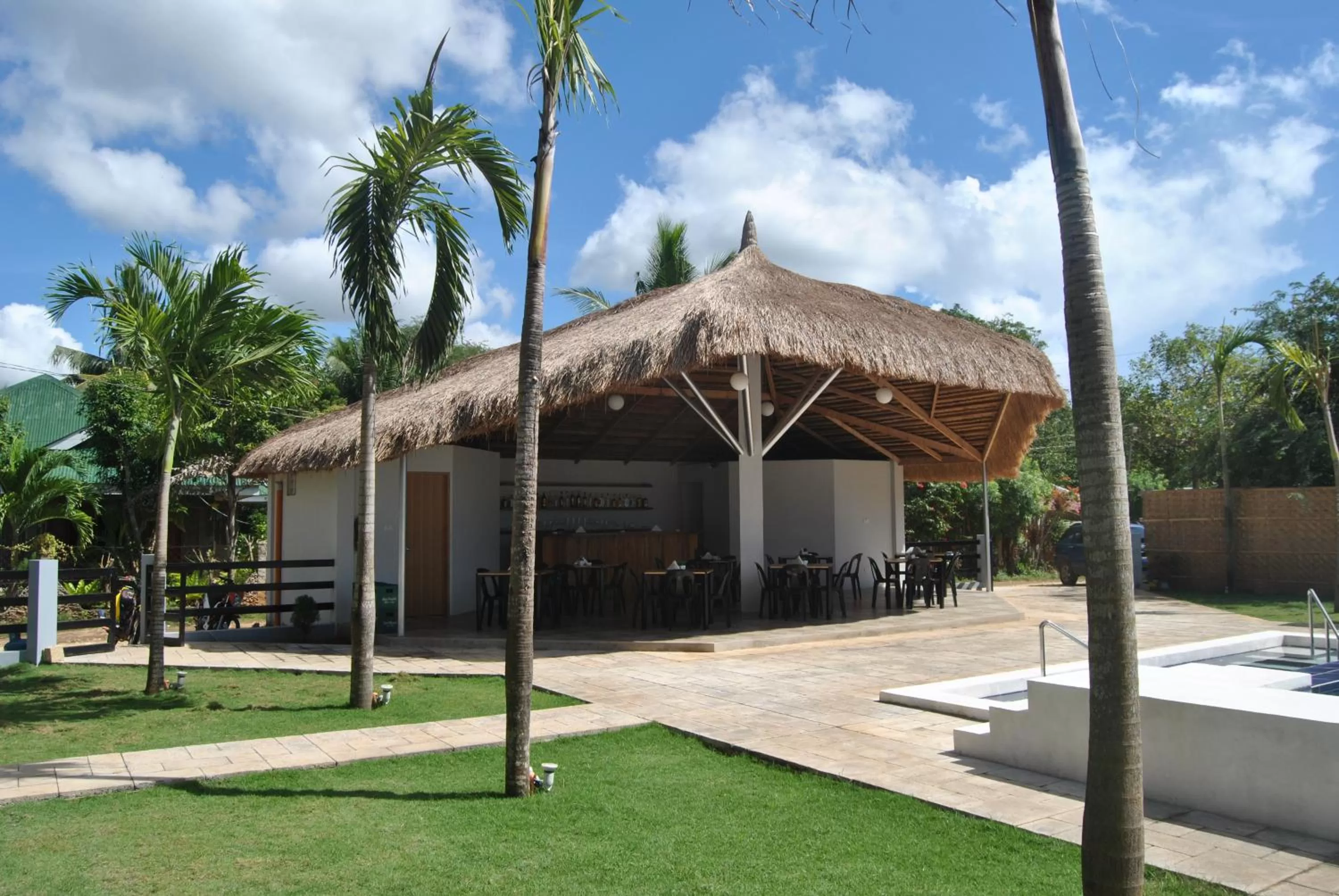 Restaurant/places to eat in Tamarind