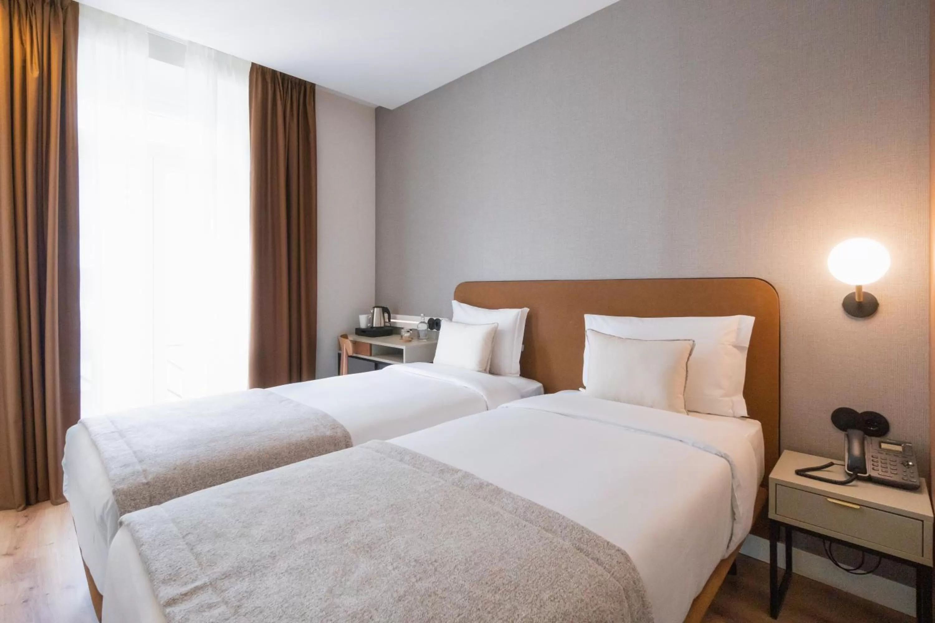 Bed in LX SoHo Boutique Hotel by RIDAN Hotels