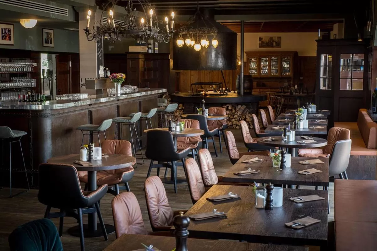 Restaurant/places to eat in Wailtl Hotel