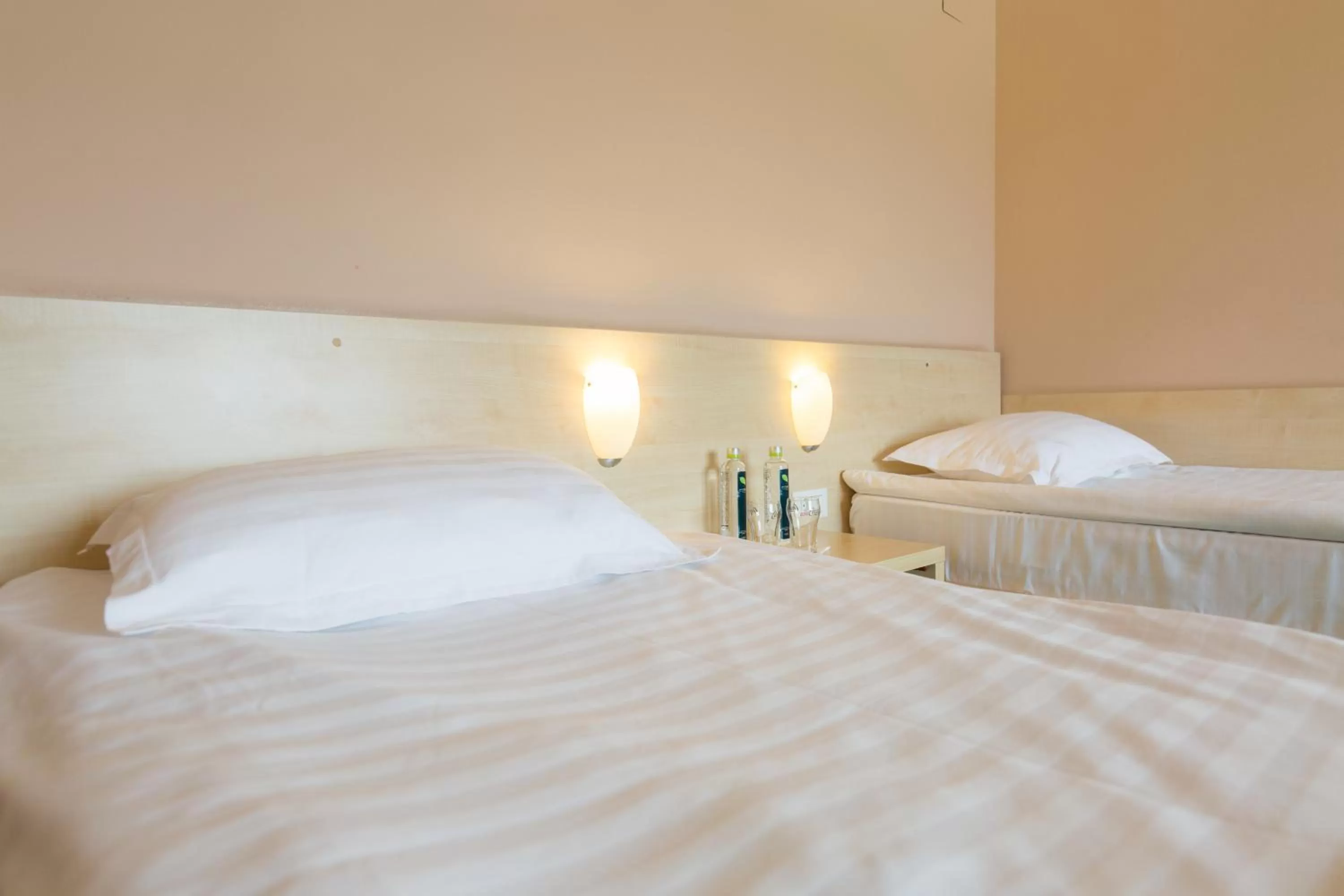 Decorative detail, Bed in Stop Hotel