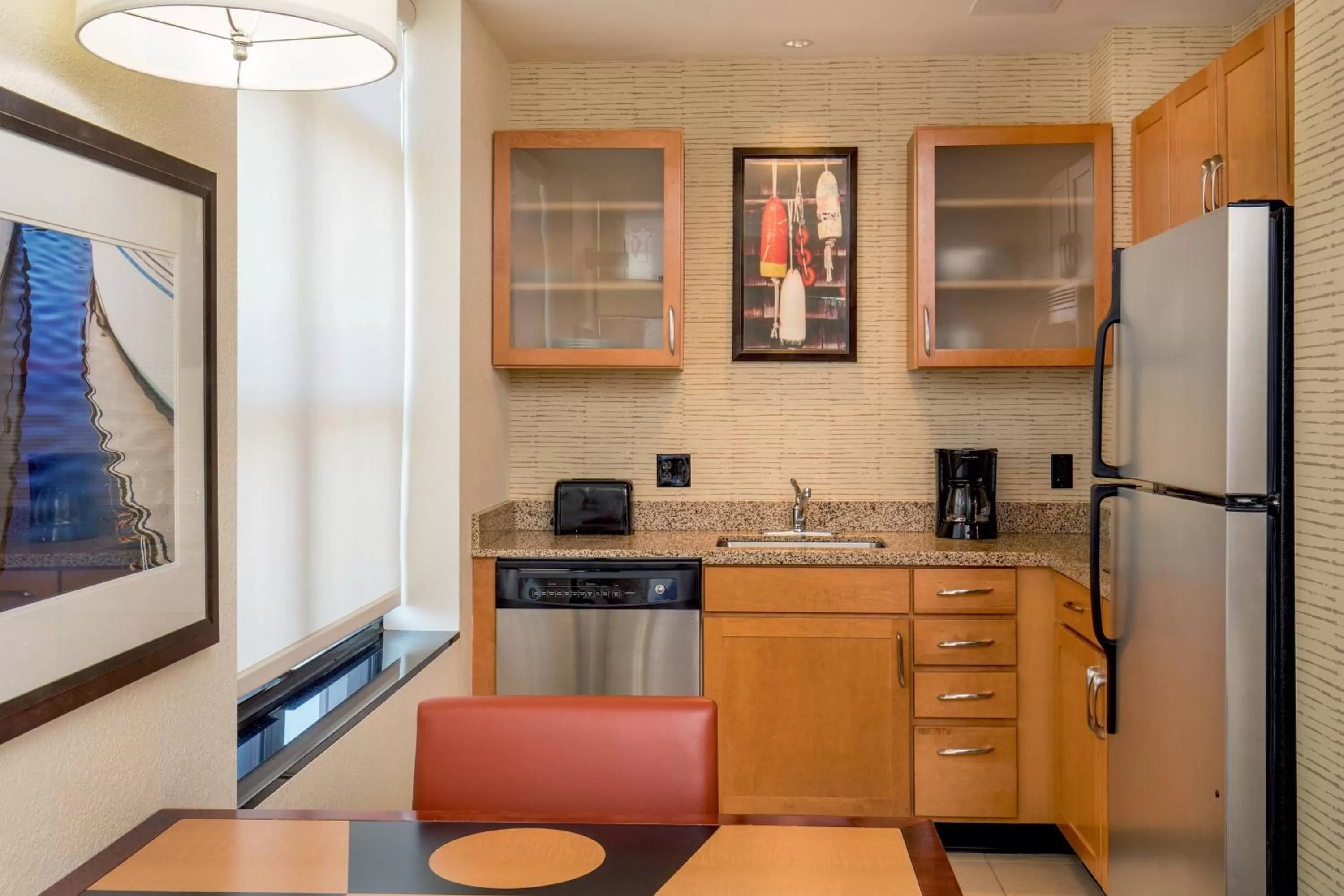 Kitchen or kitchenette in Residence Inn by Marriott Portland Downtown Waterfront
