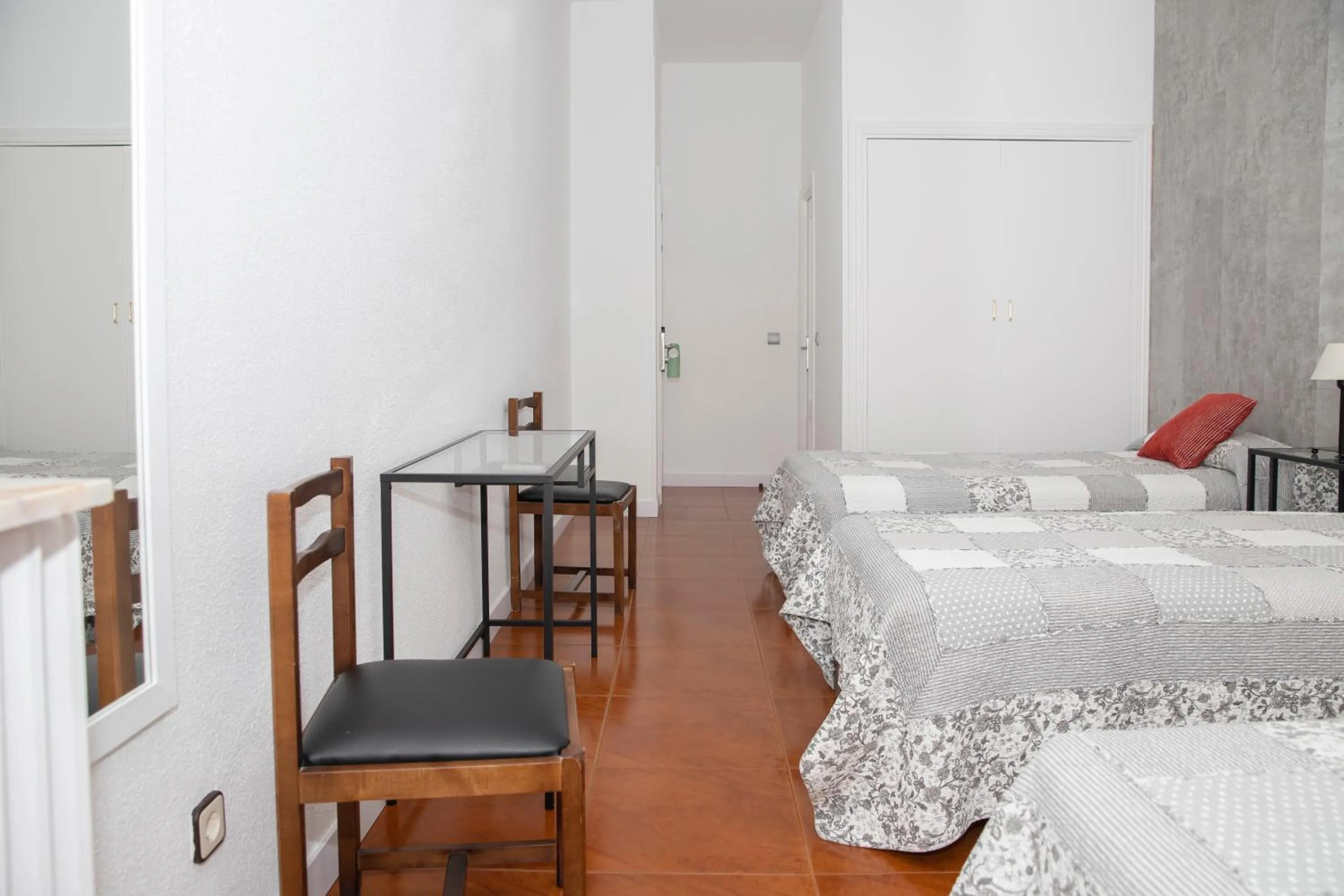 Photo of the whole room, Bed in Hostal Tokio