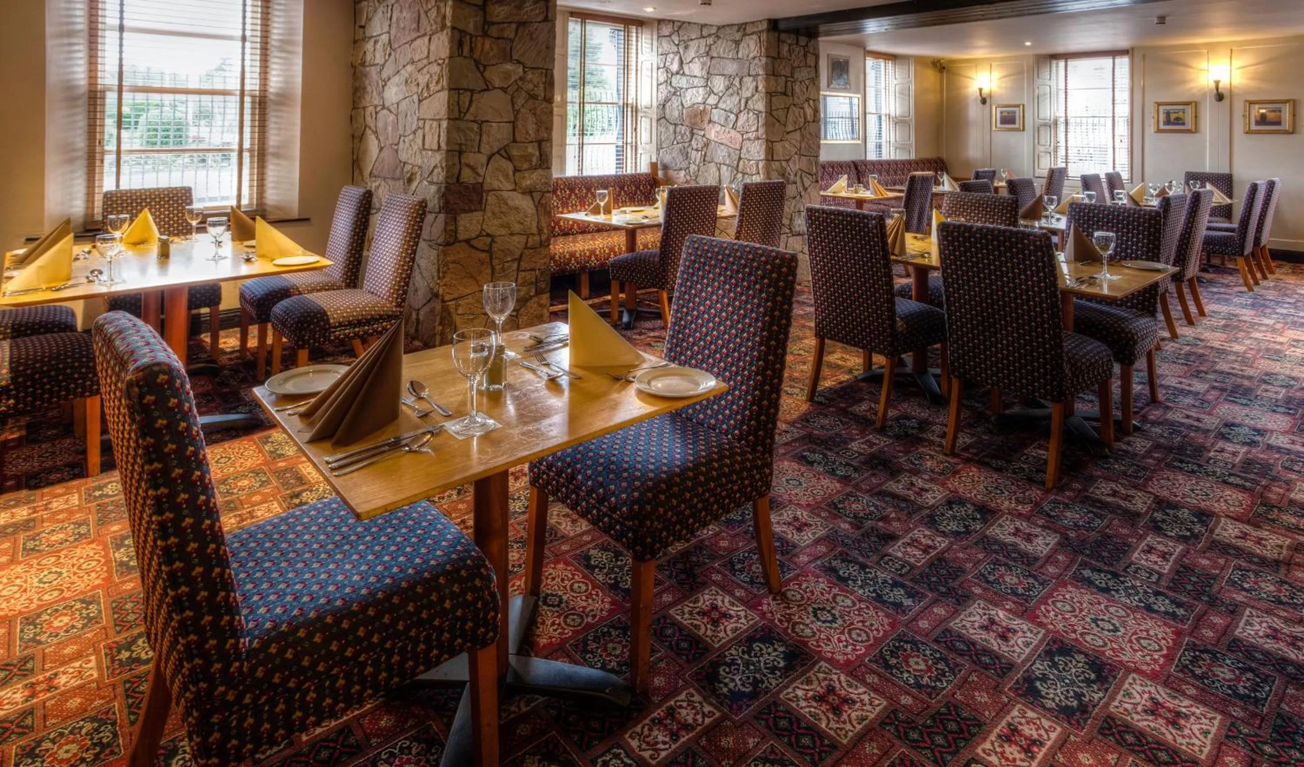 Restaurant/places to eat in Strangford Arms Hotel