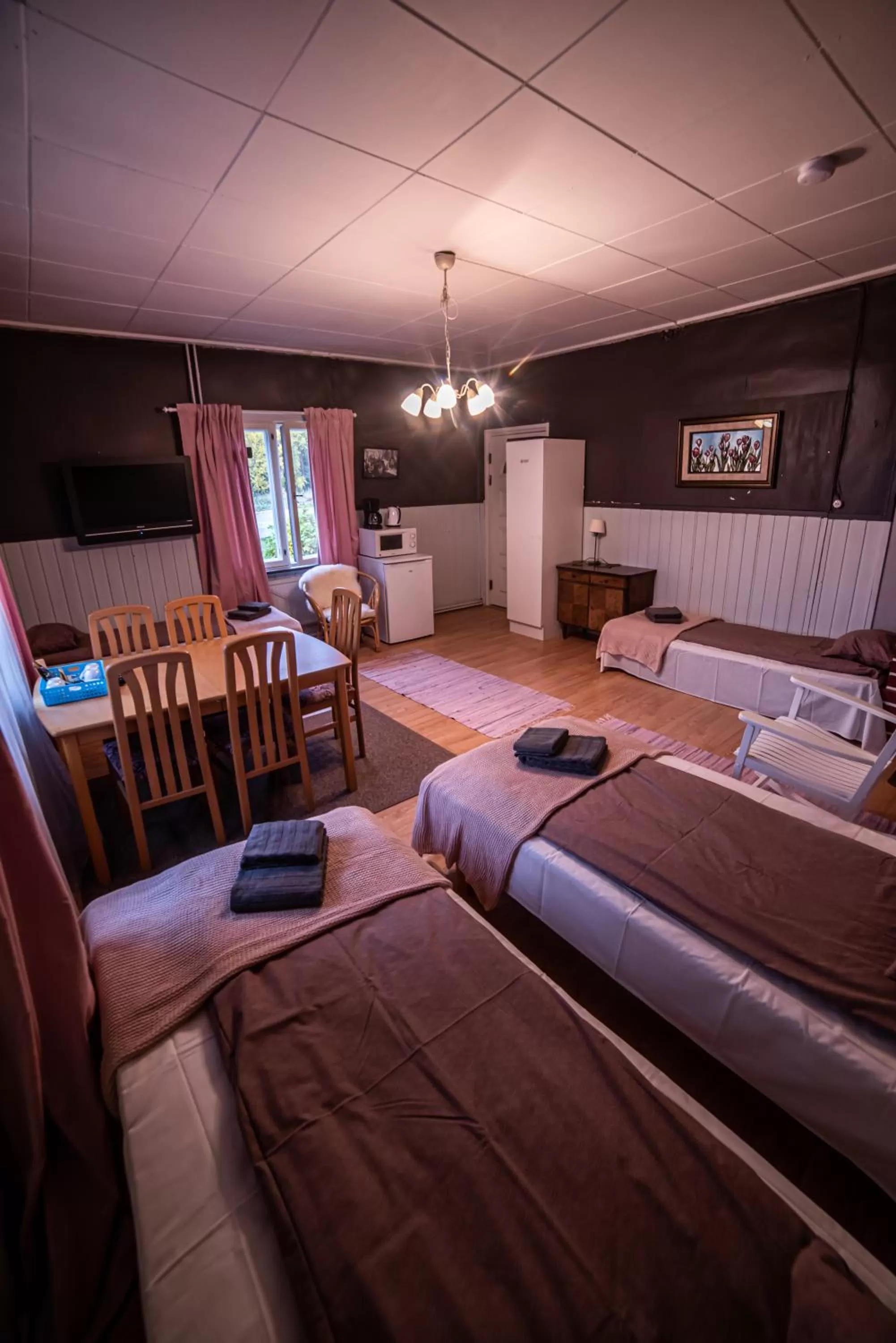 Bedroom, Bed in Arctic Guesthouse & Igloos