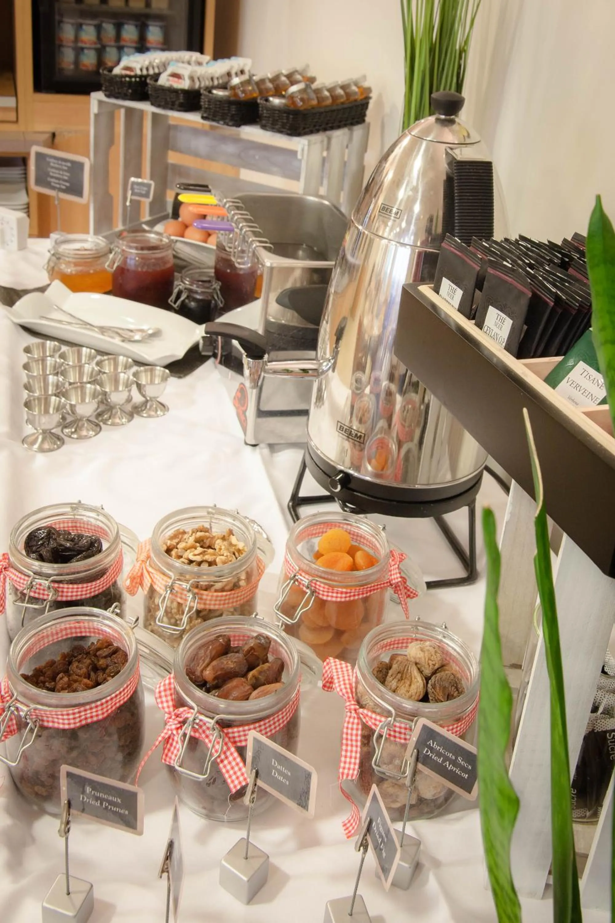 Food and drinks in Hôtel Montaigne & Spa - Cannes Centre