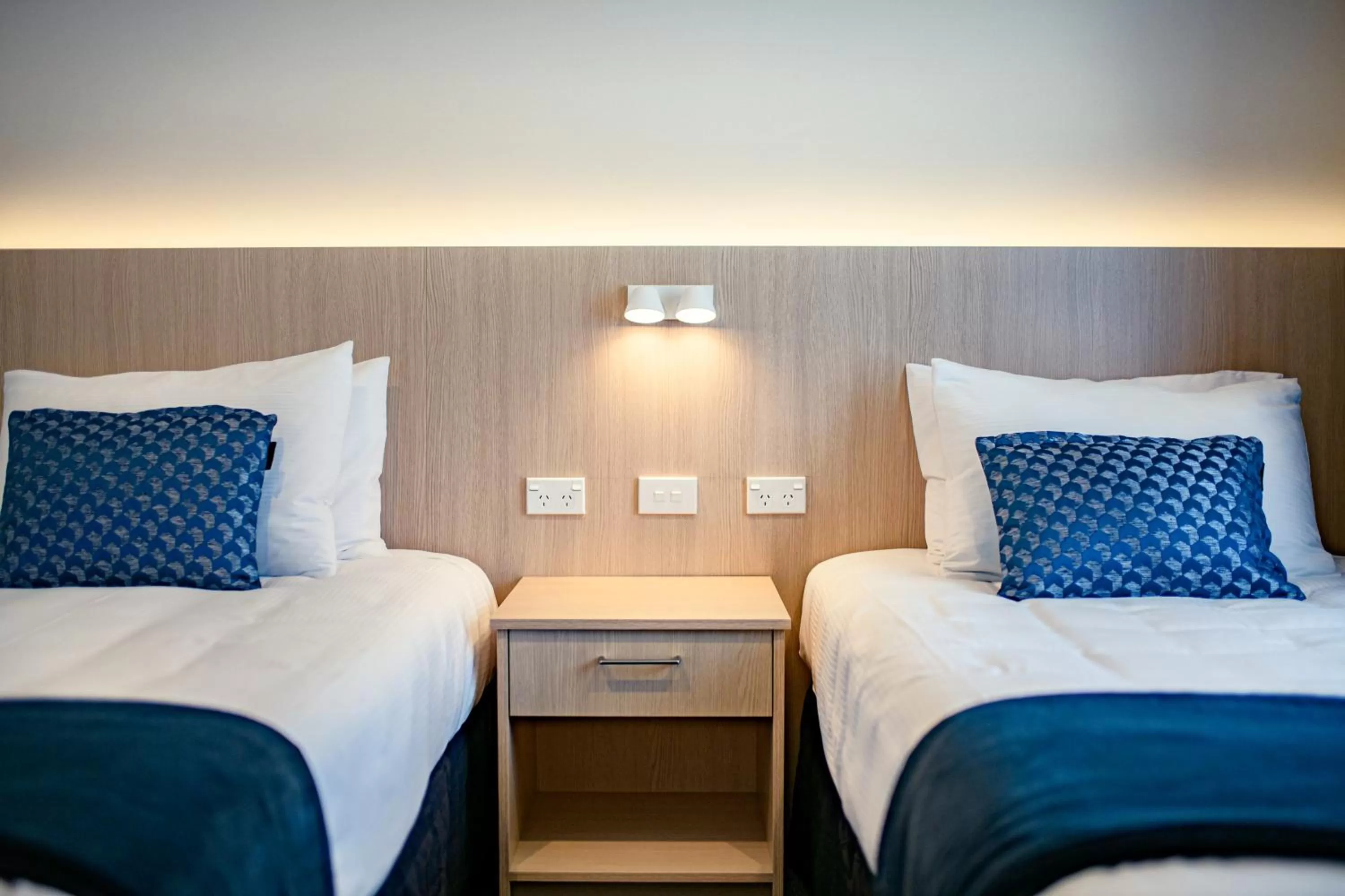 Bedroom, Bed in Takapuna International Motor Lodge