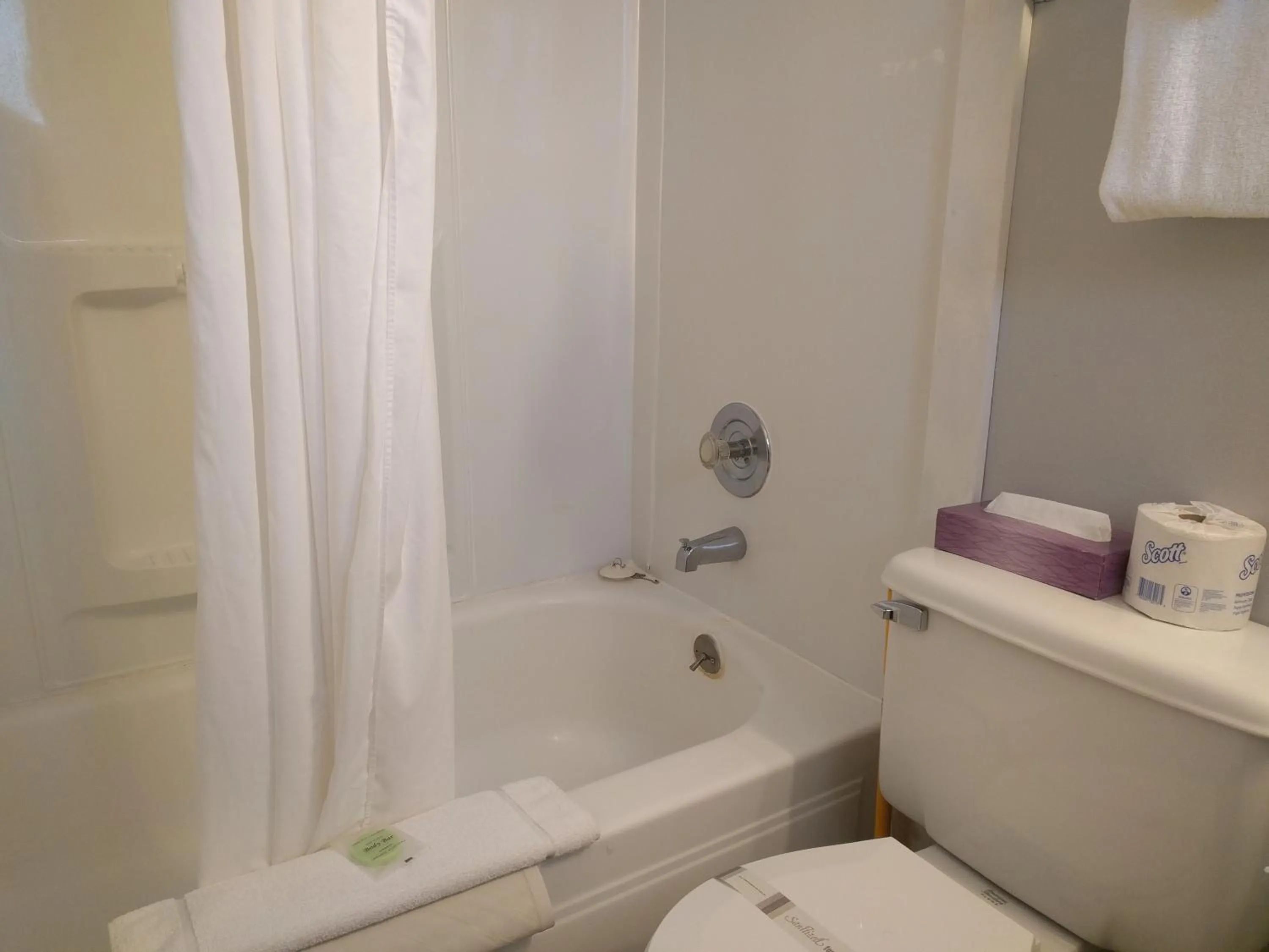 Ocean Shores Inn & Suites