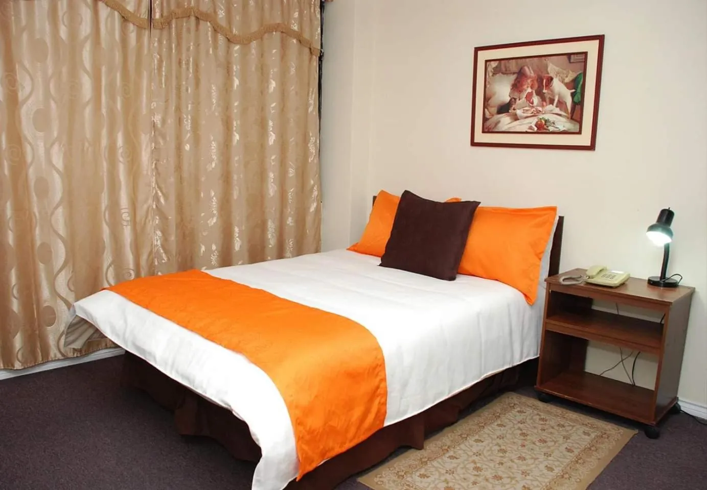 Bed in Hotel Bonaventure