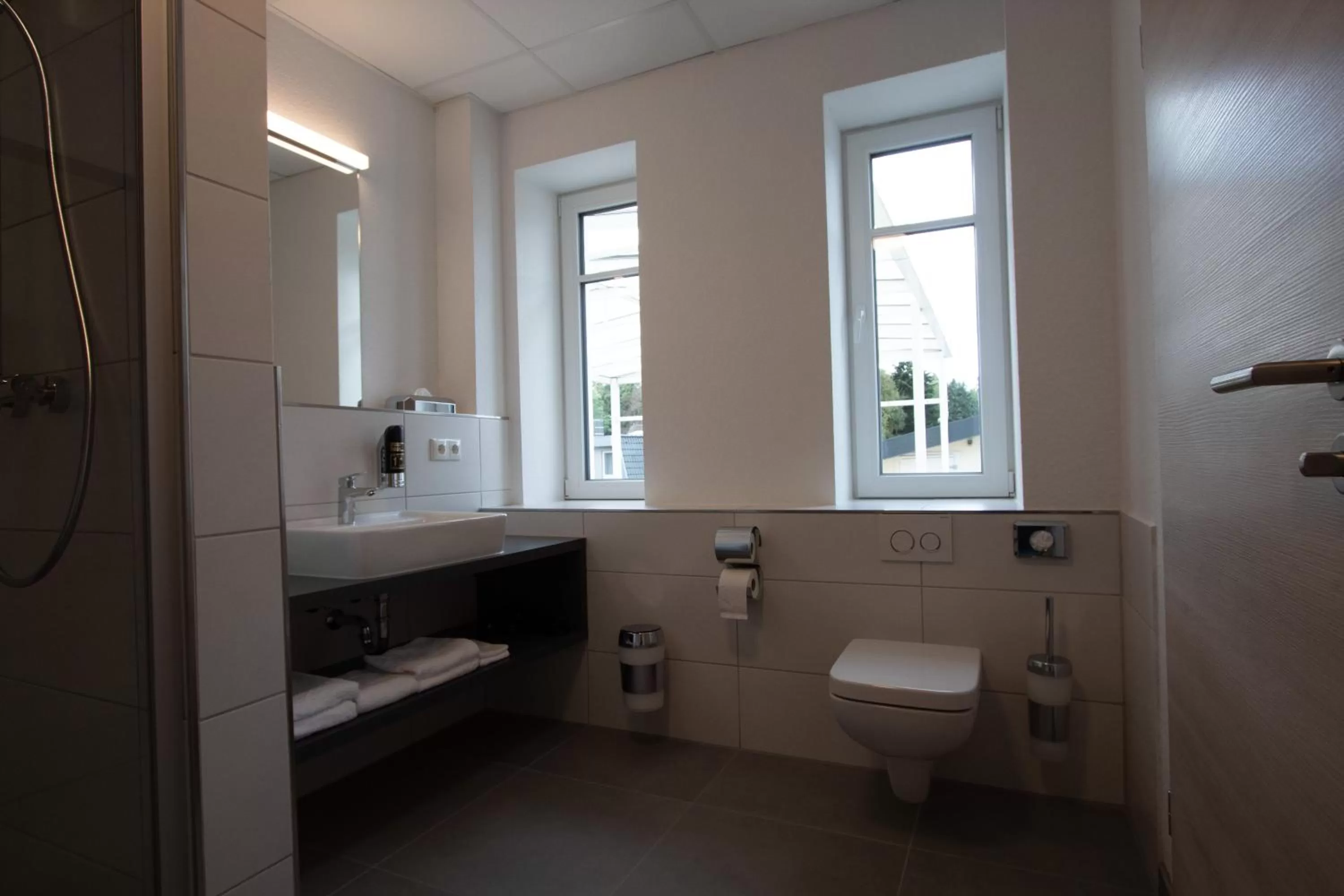 Bathroom in Central Hotel Wagenfeld