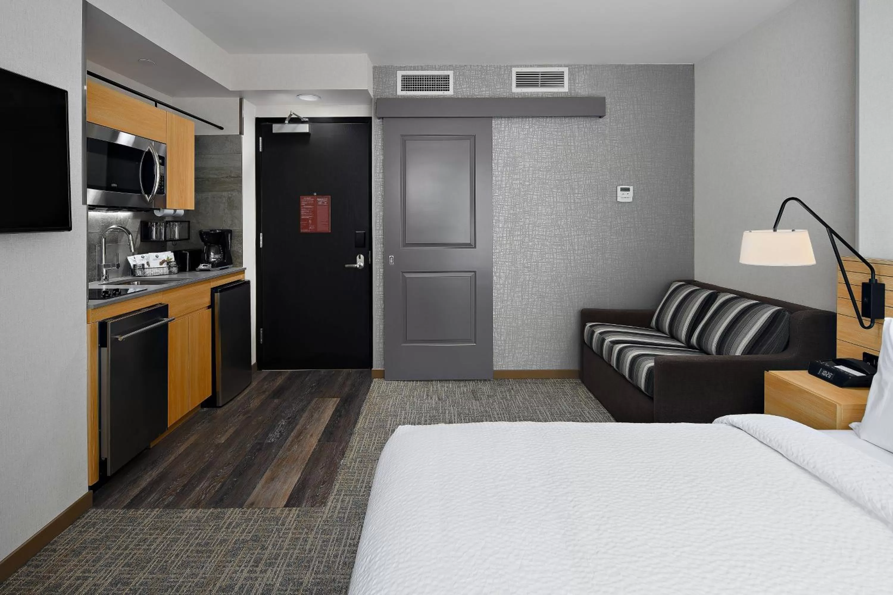 Photo of the whole room, Bed in TownePlace Suites by Marriott New York Manhattan/Times Square
