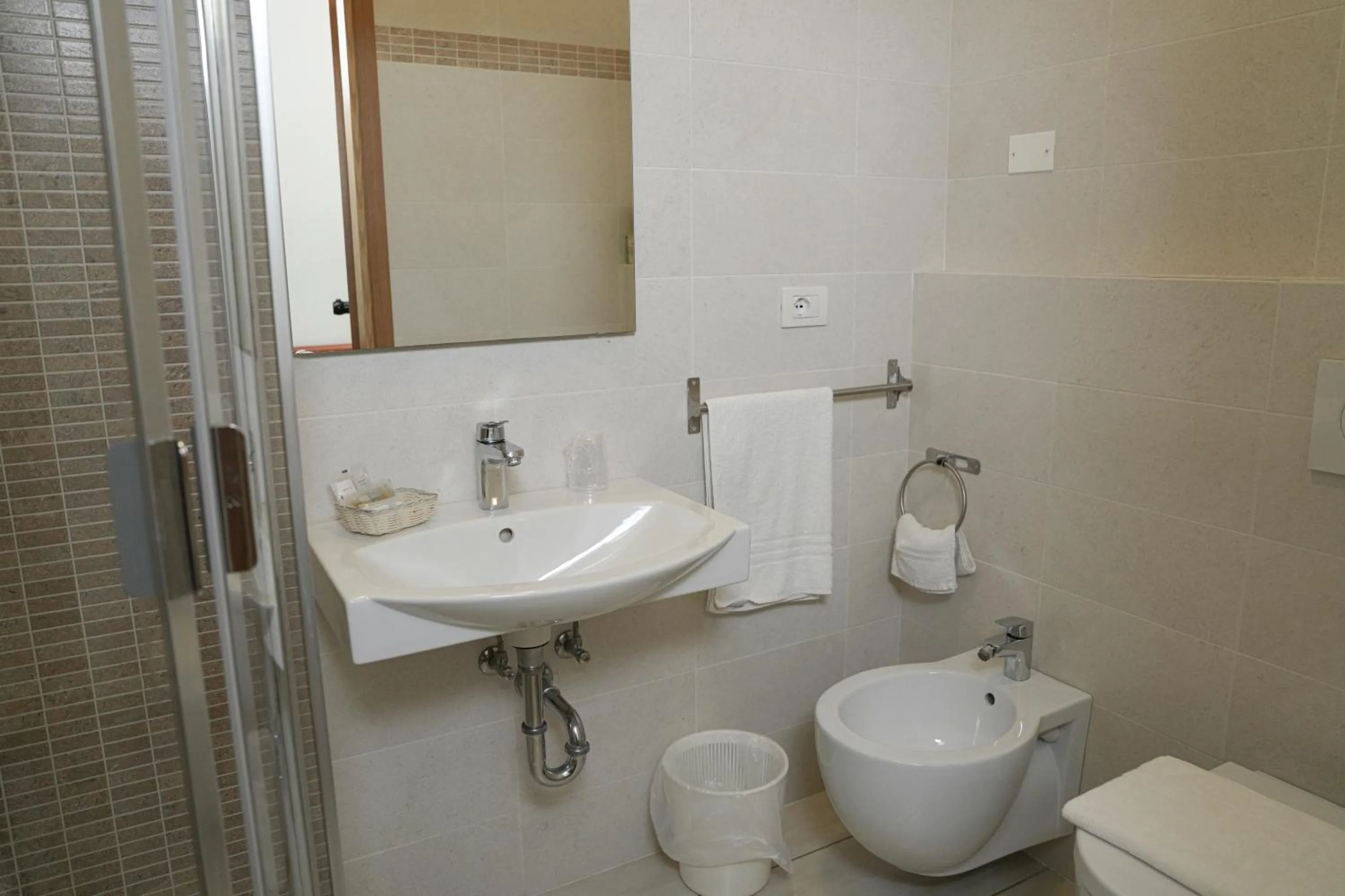 Bathroom in Hotel International