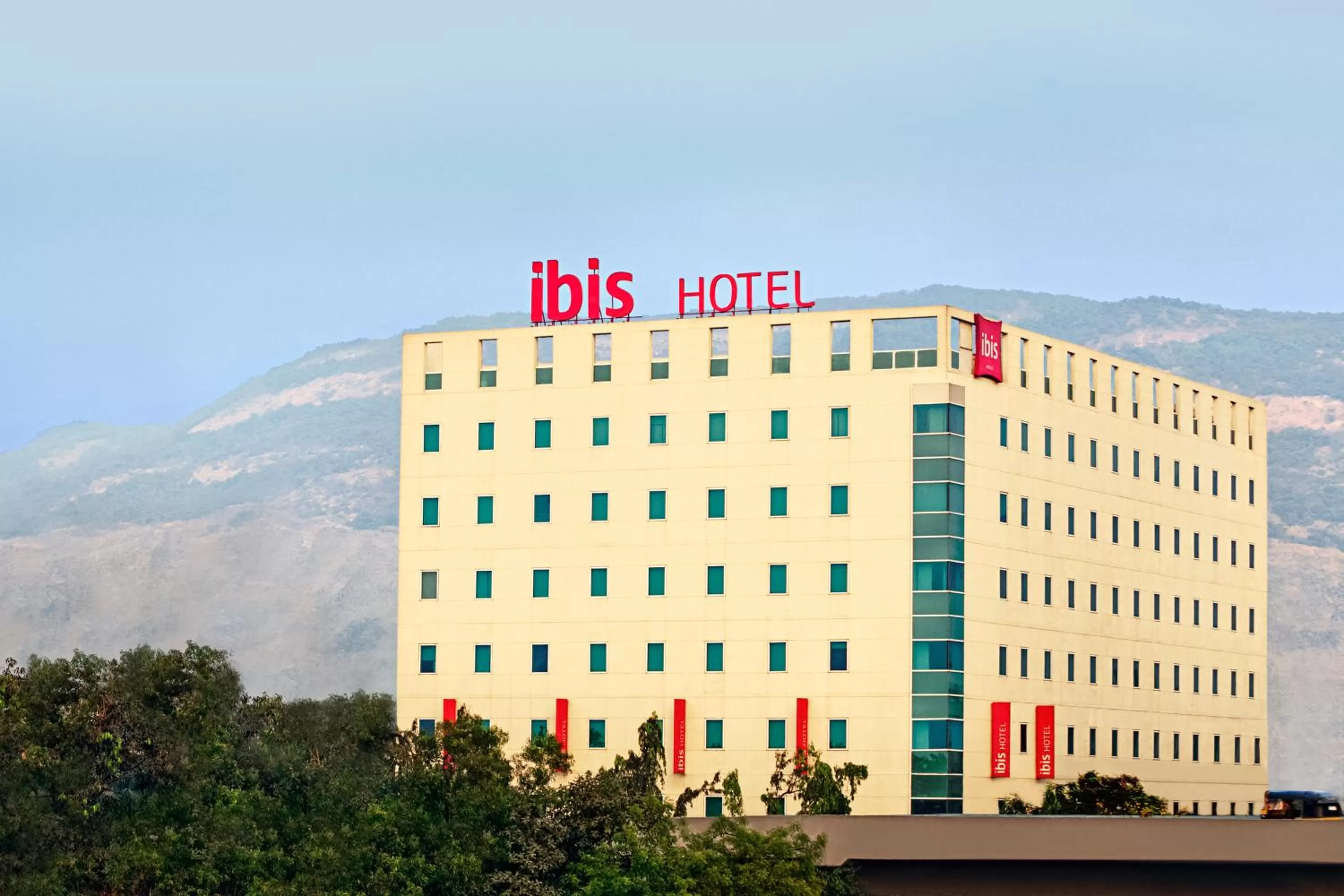 Property building in ibis Navi Mumbai - An Accor Brand