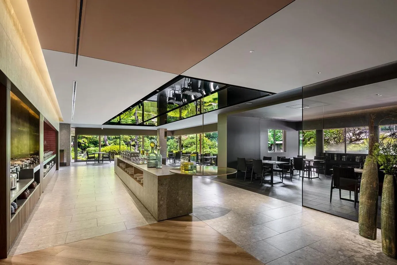 Restaurant/places to eat in Art Hotel Kokura New Tagawa