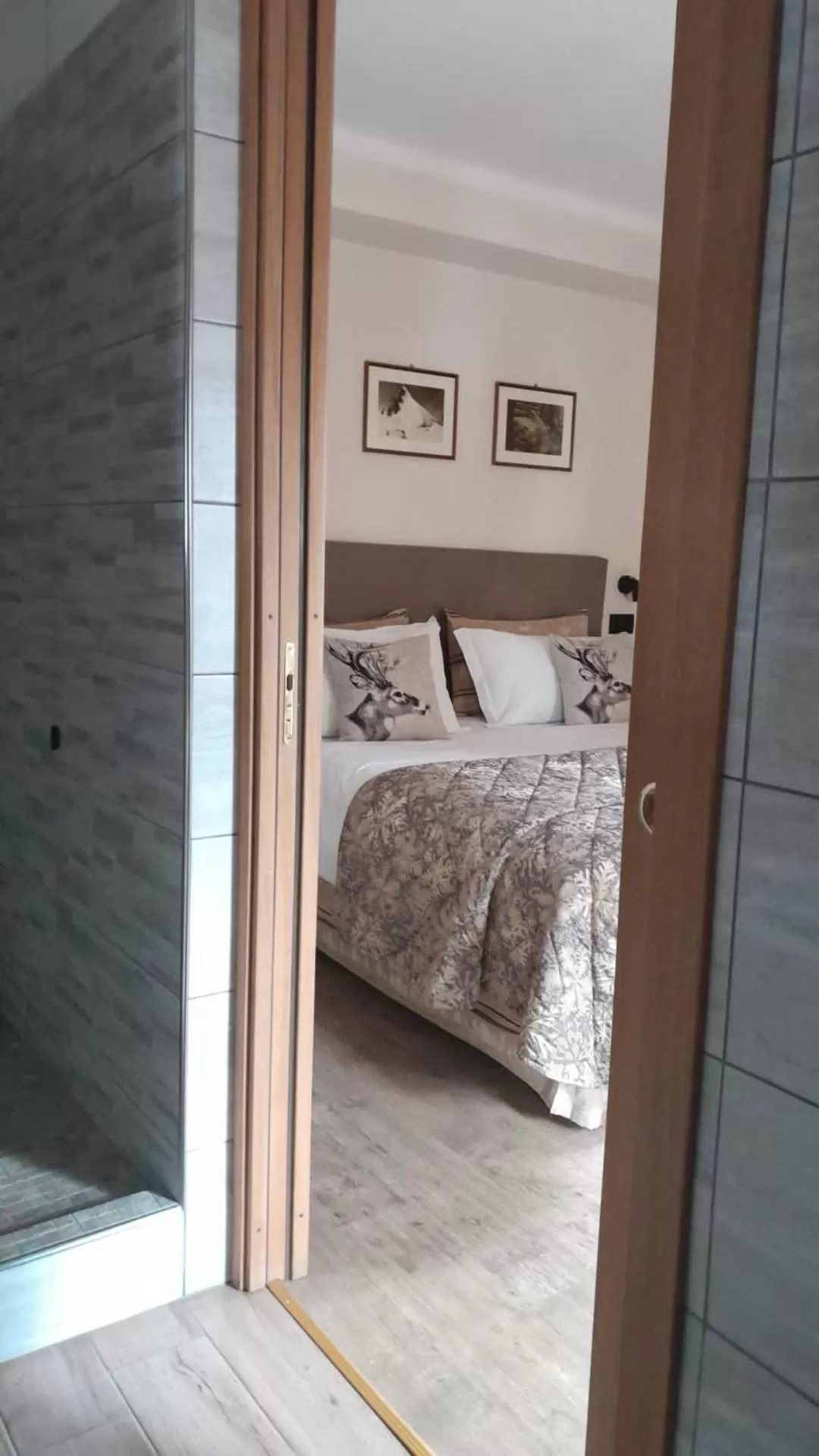 Bed in Hotel Astoria