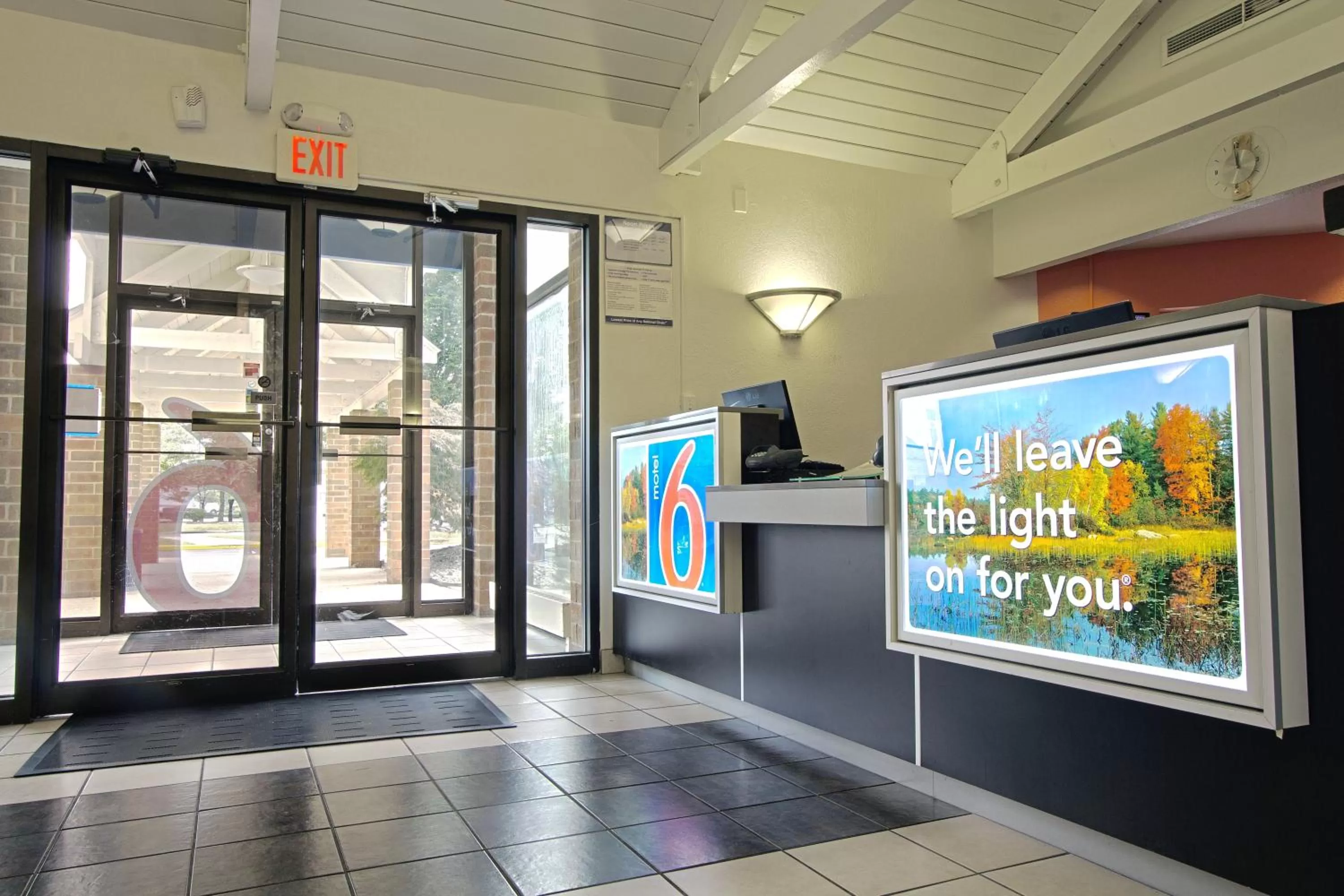 Lobby or reception in Motel 6-Piscataway, NJ