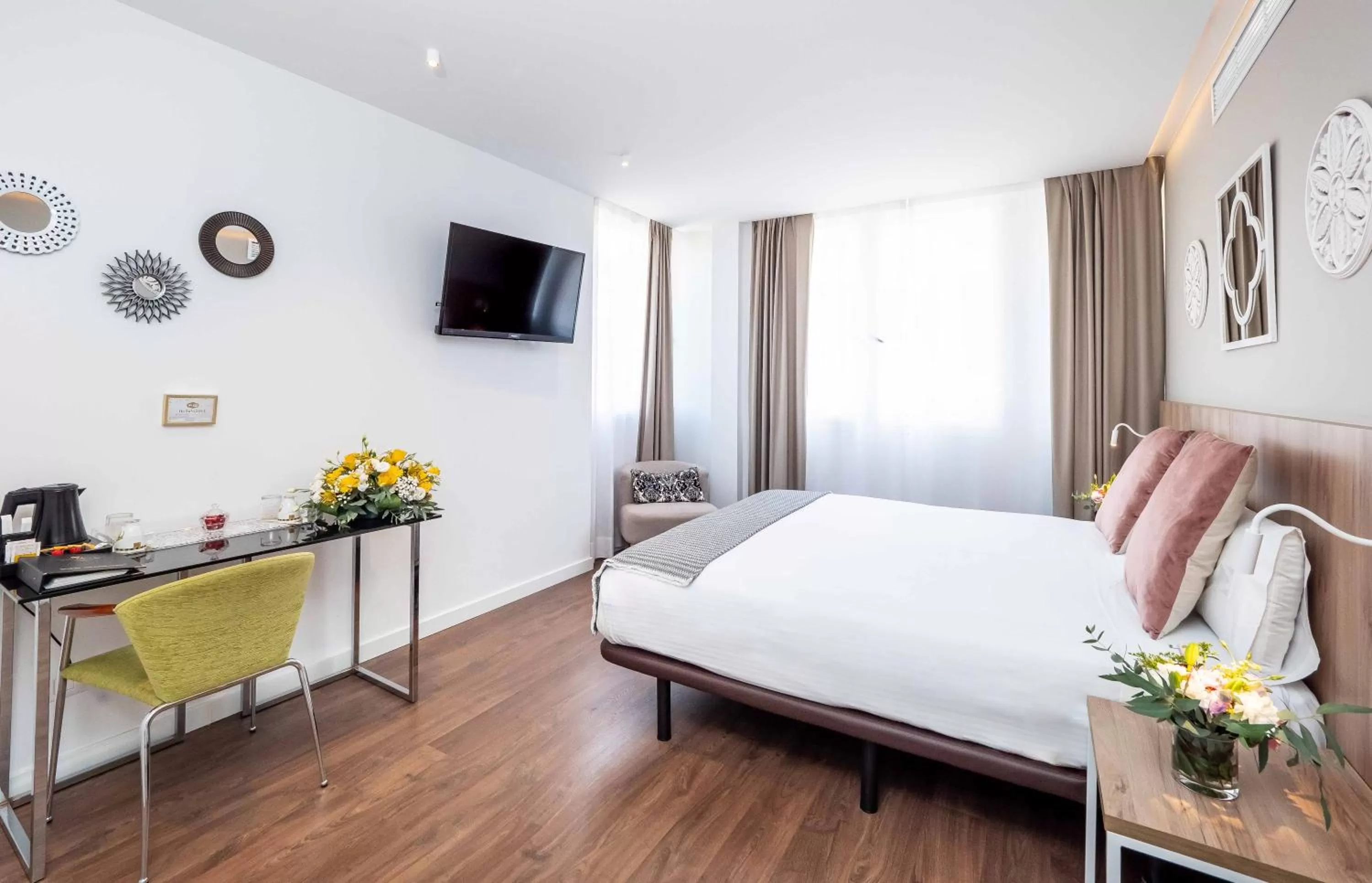 TV and multimedia, Bed in Vilana Hotel Boutique