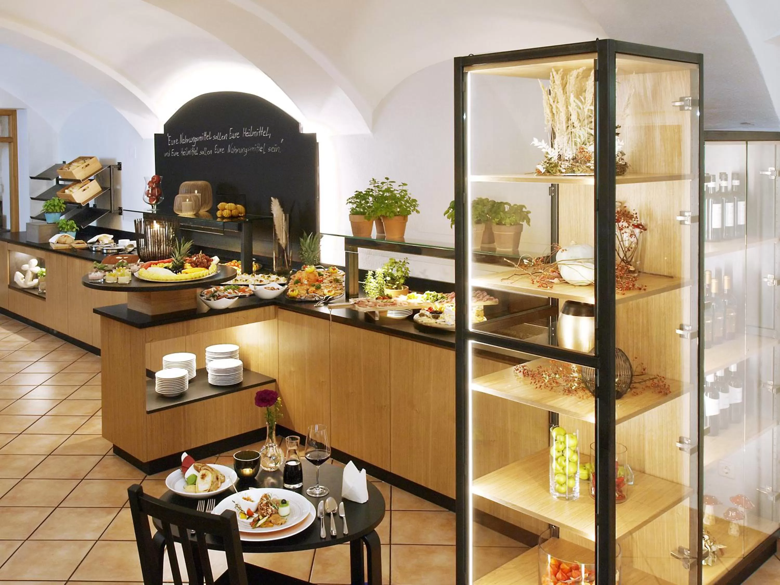 Restaurant/places to eat in Hotel Restaurant Zum Goldenen Anker mit Hallenbad & Wellnessbereich