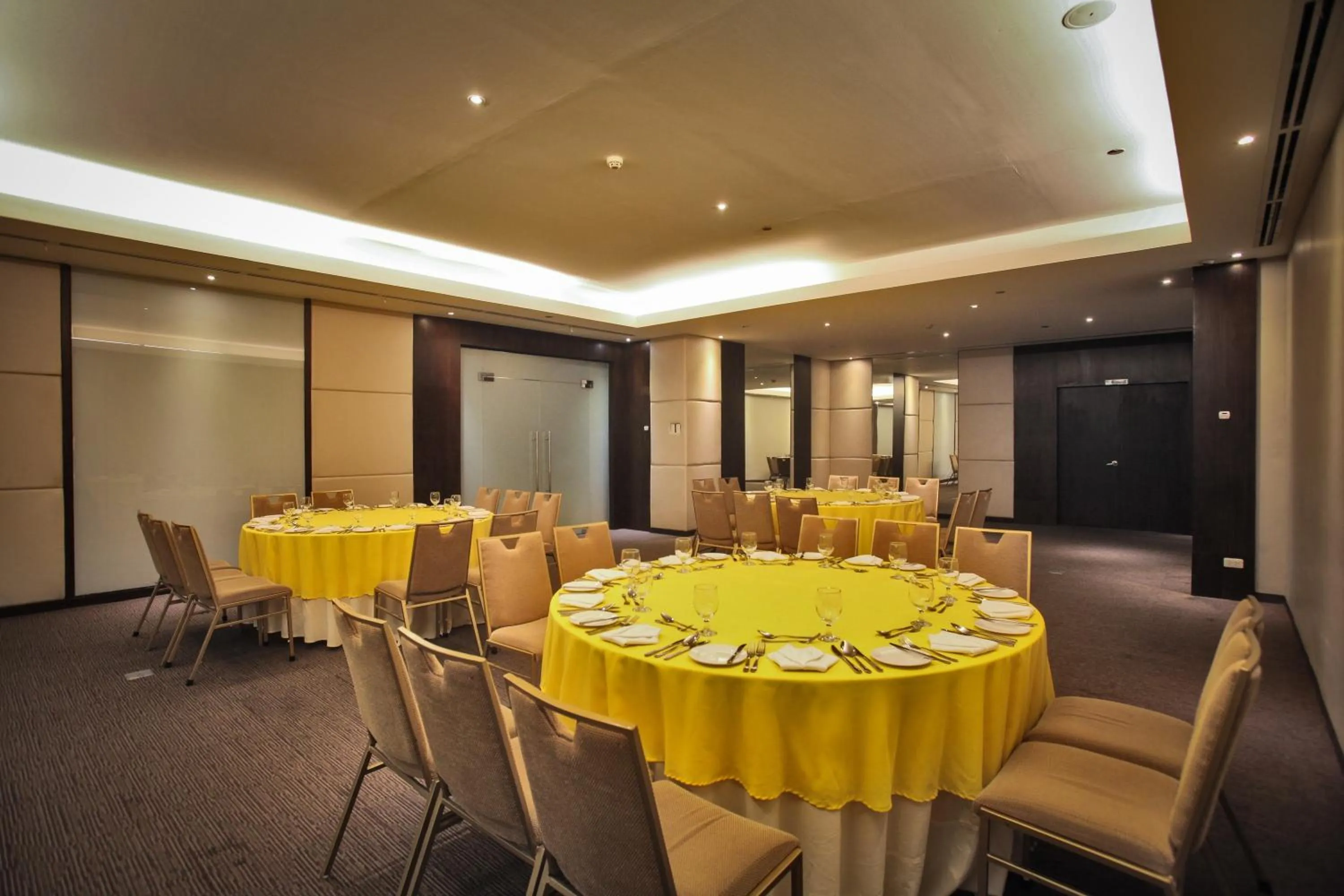 Meeting/conference room in Limketkai Luxe Hotel