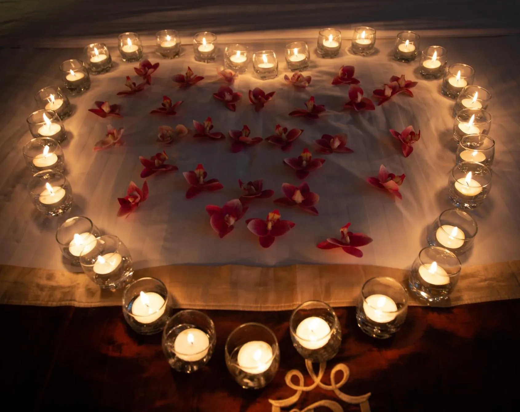 Decorative detail in BLUE DIAMOND 8B Hotel