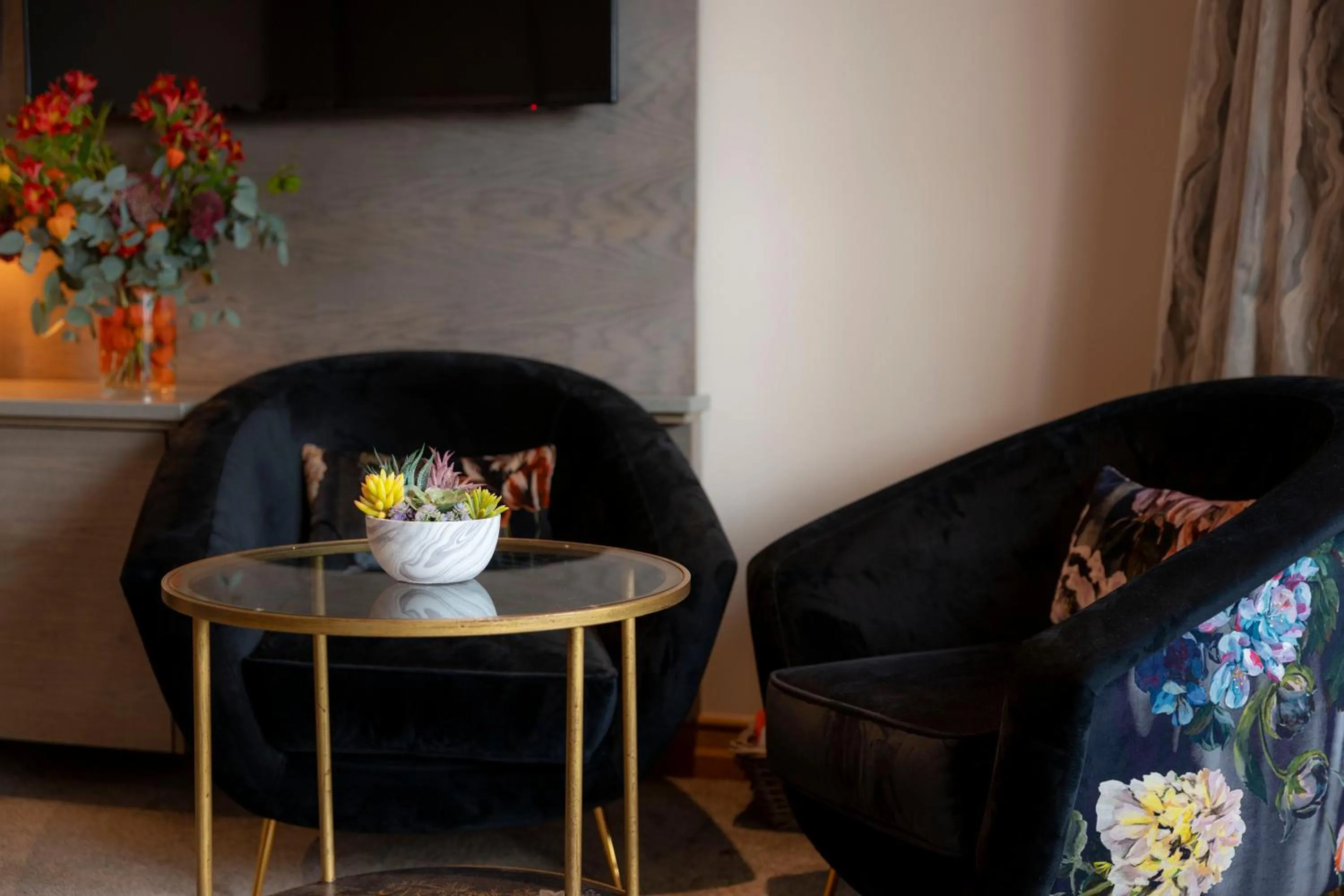 Lake View Double Room in Wineport Lodge