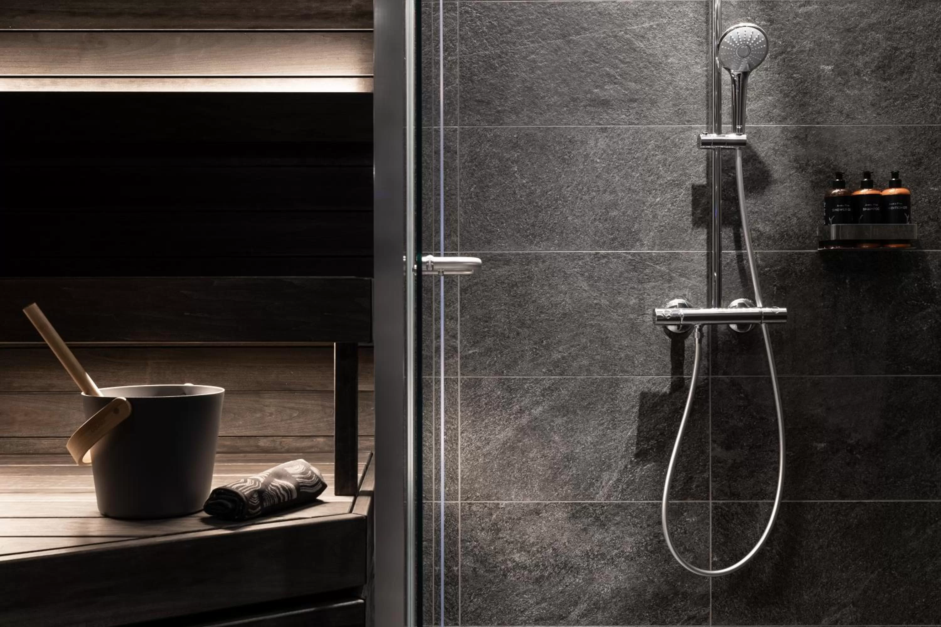 Shower in Lapland Hotels Arena