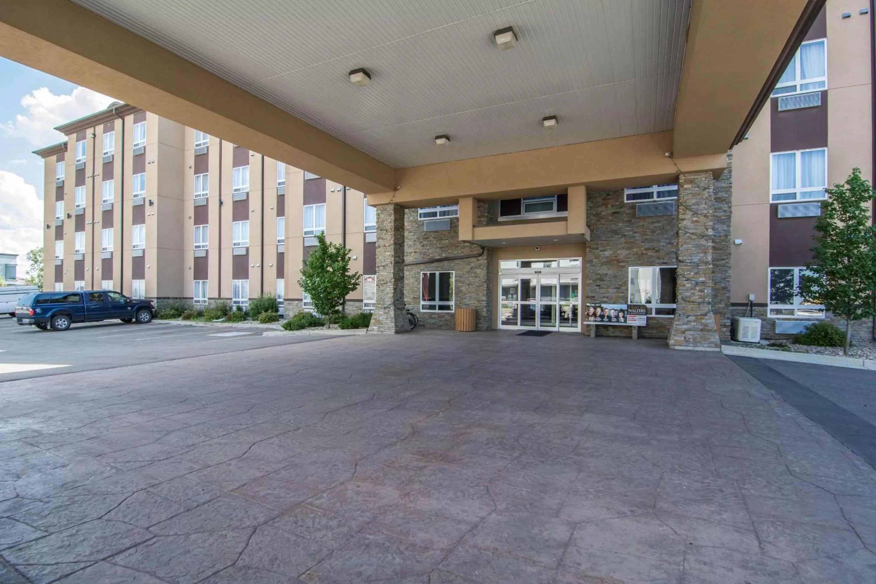 Property building in Comfort Inn & Suites