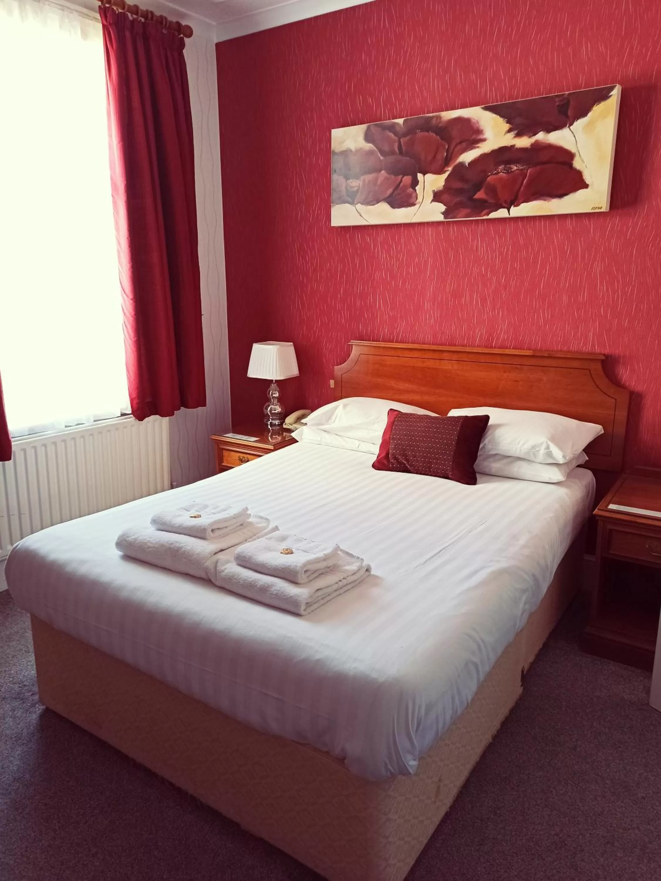 Bed in Crystal Hotel & Savour