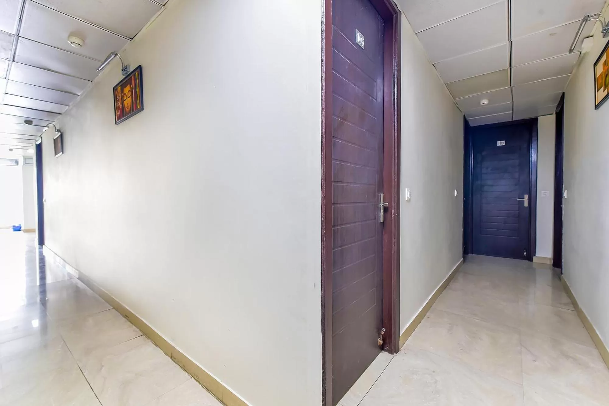 Lobby or reception in FabHotel Surya Residency GMS Road