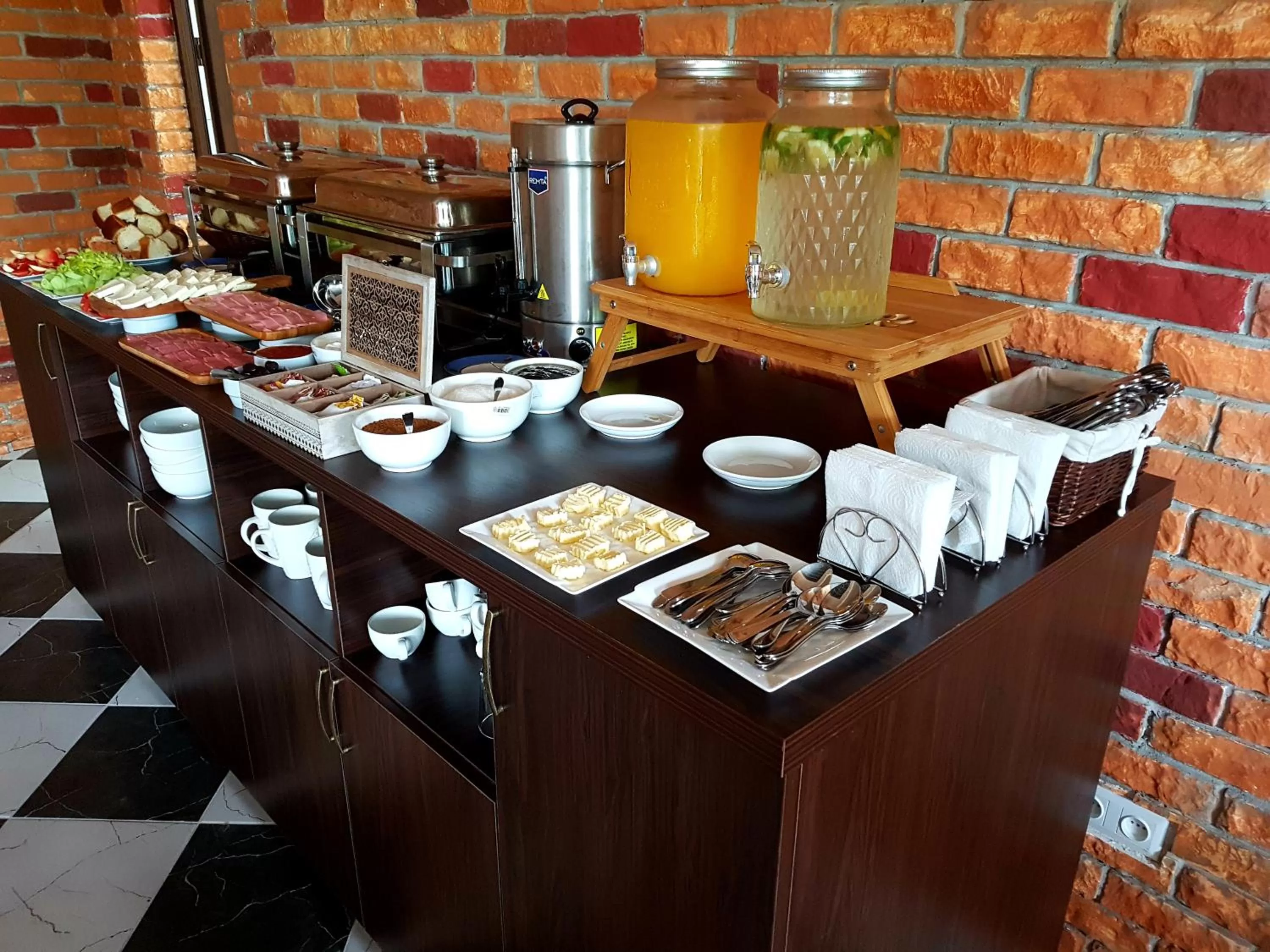 Food and drinks in Aparthotel costa