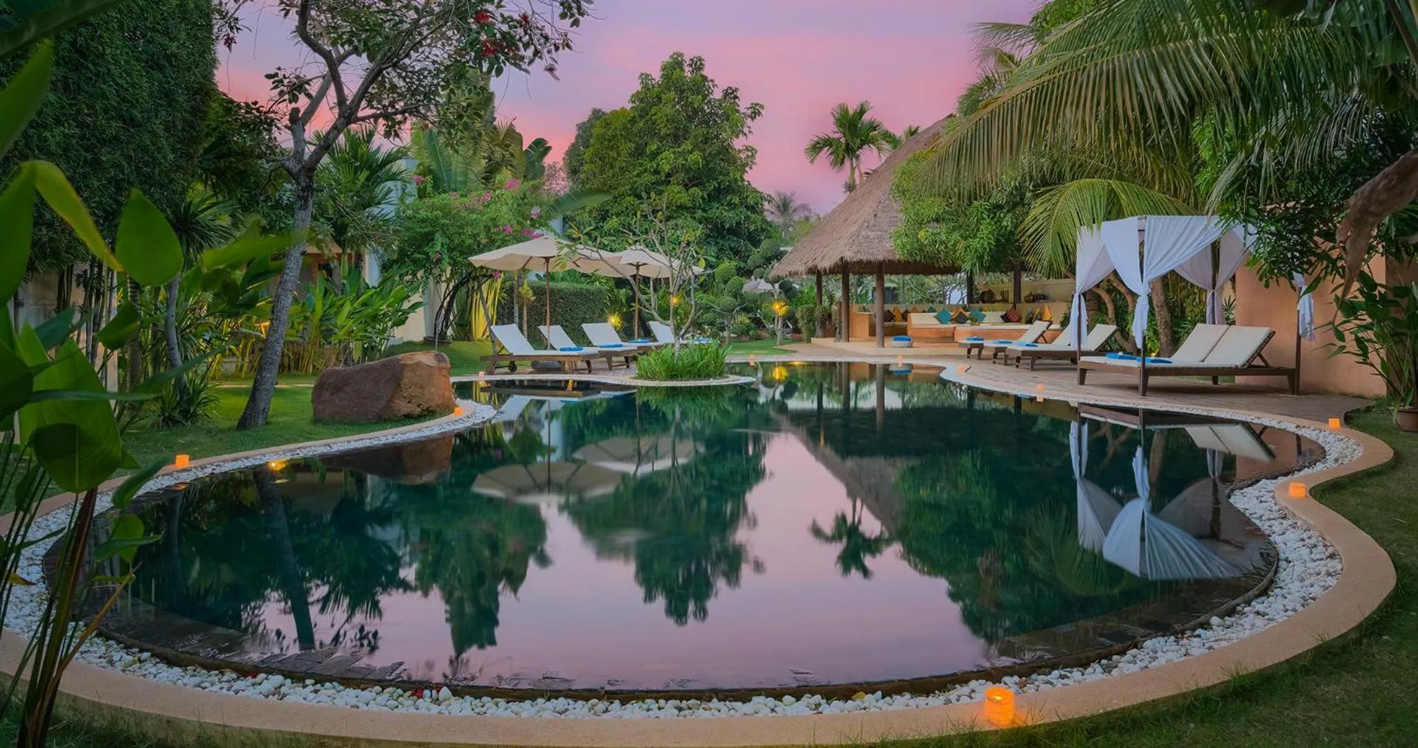 Swimming pool in Navutu Dreams Resort & Wellness Retreat