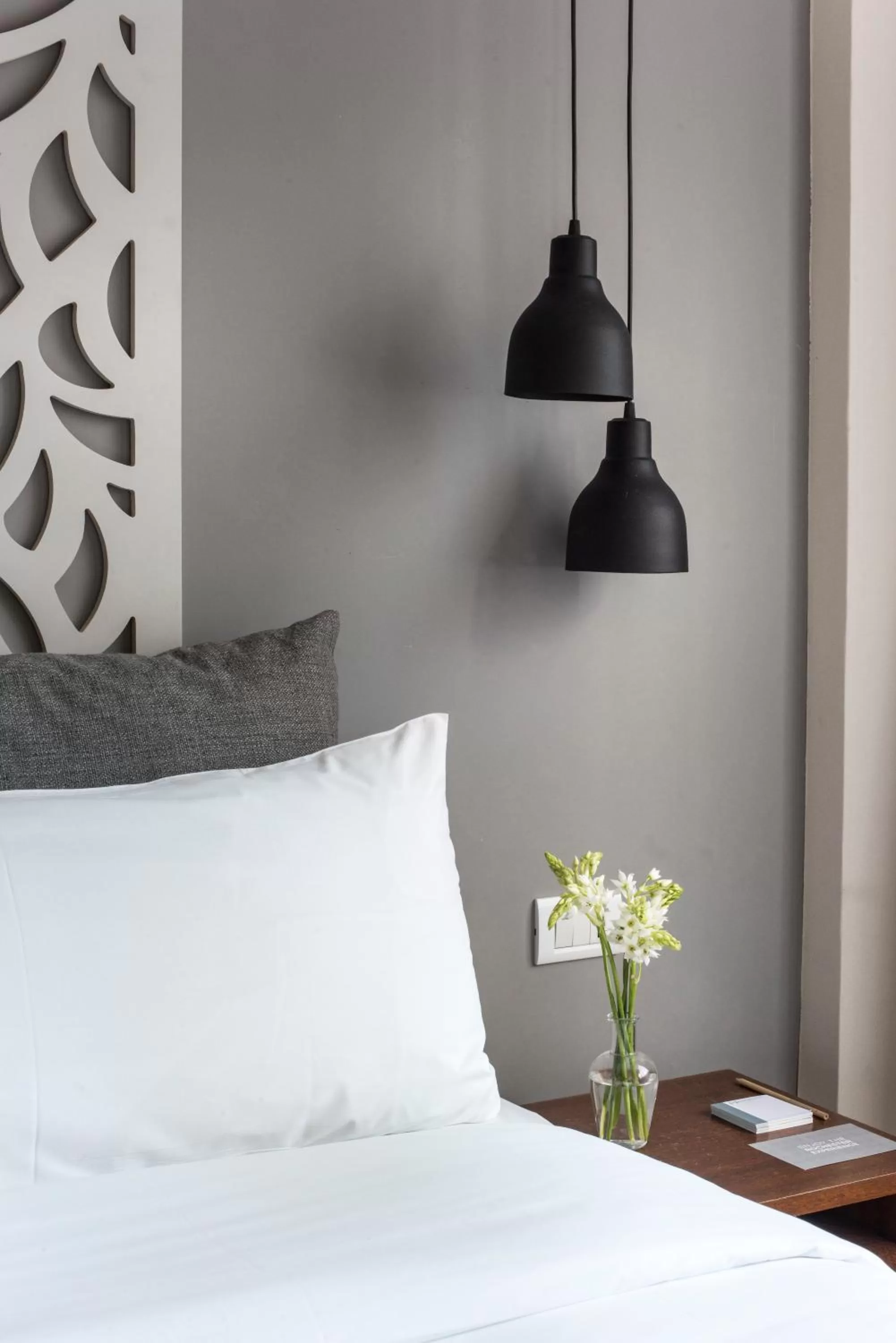 Bed in Rochester Hotel M