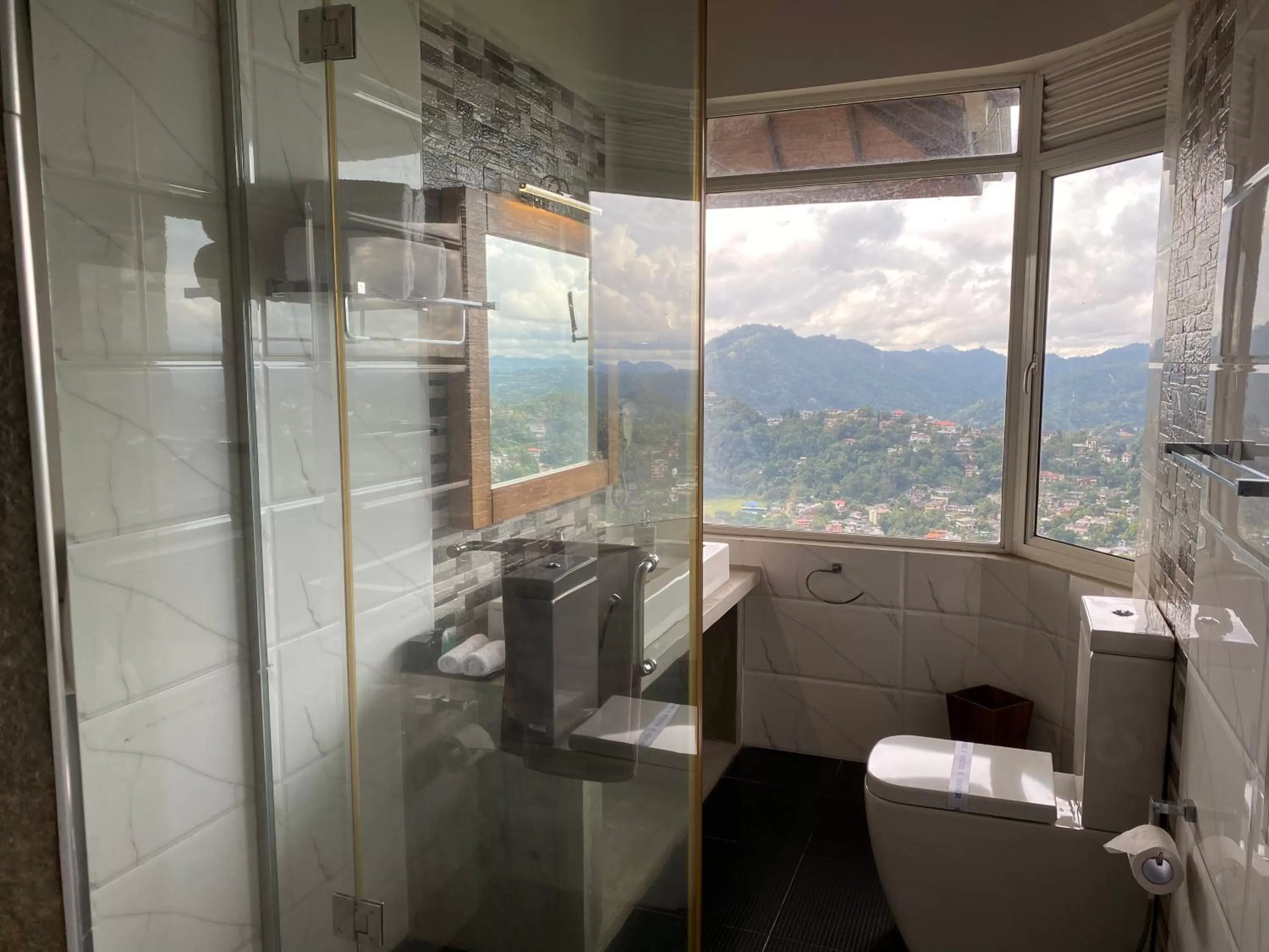Bathroom in The Heaven's Villa Kandy