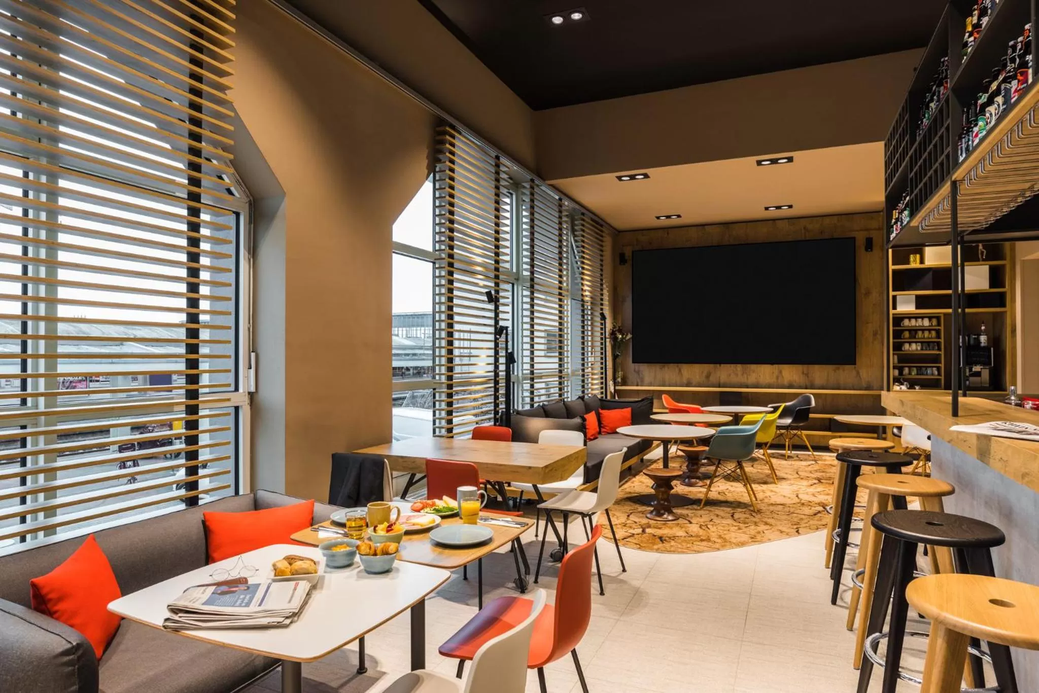 Restaurant/places to eat in ibis Heidelberg Hauptbahnhof