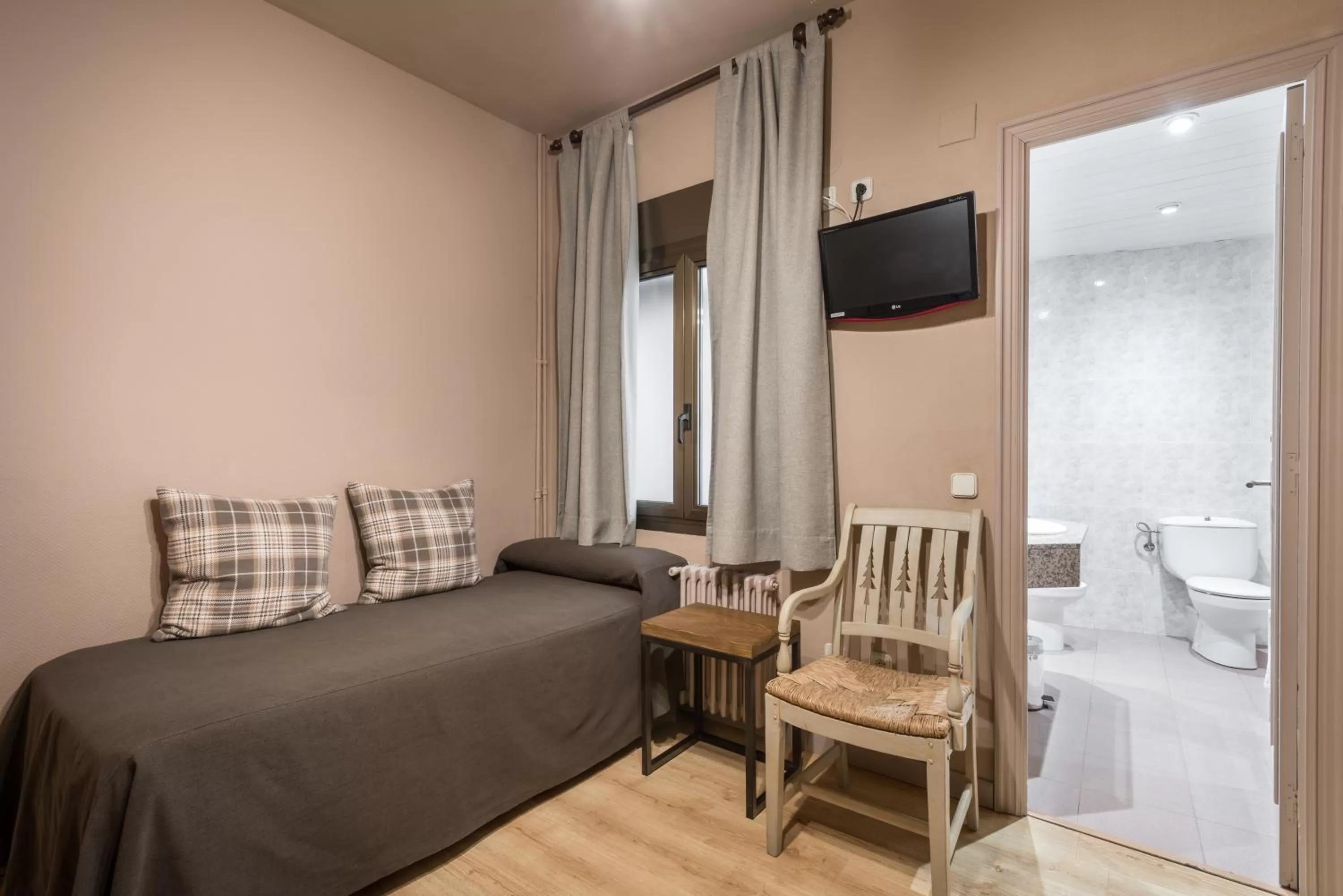 Family Room with two bedroom in Riu Nere Mountain Hotel