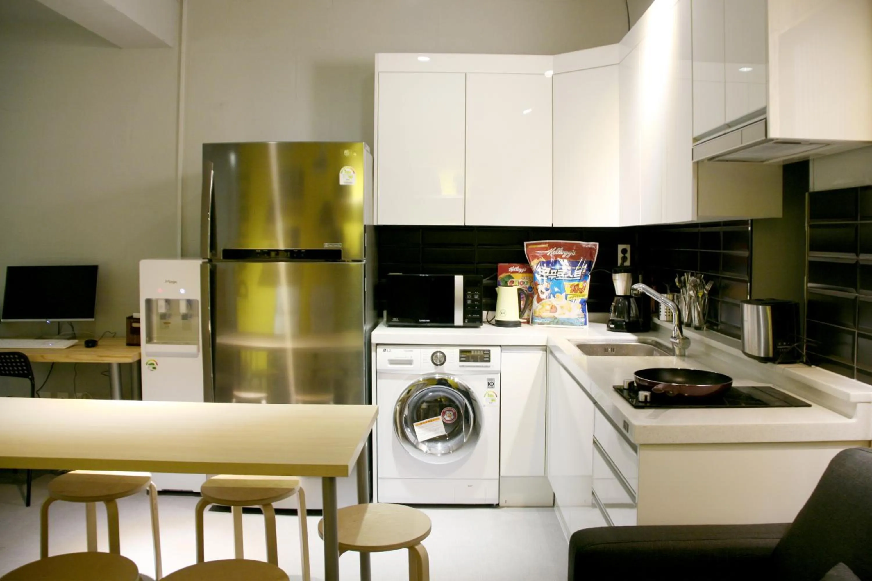 Communal lounge/ TV room in Seoul Dalbit Dongdaemun Guesthouse