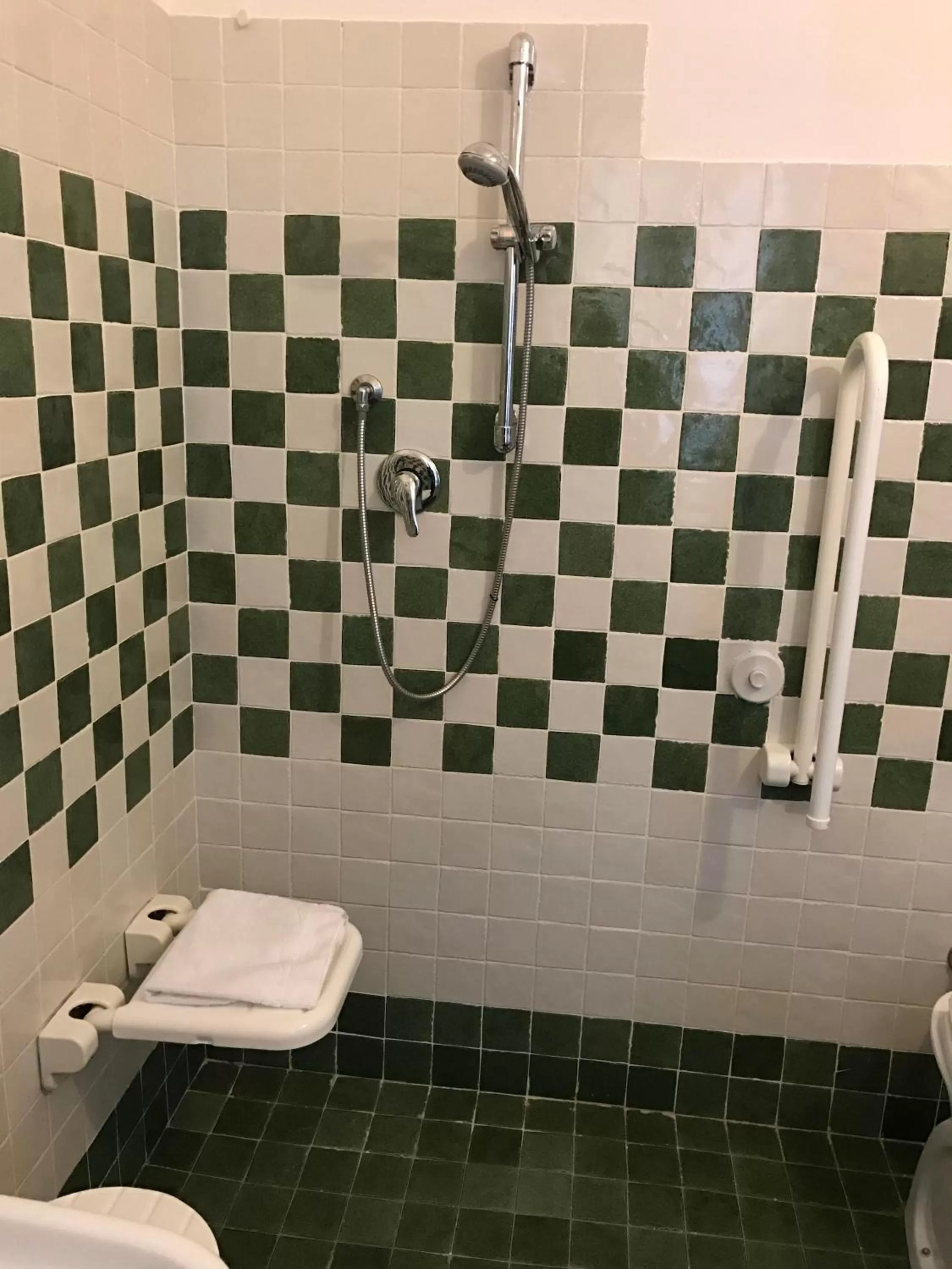 Bathroom in Bellamarina