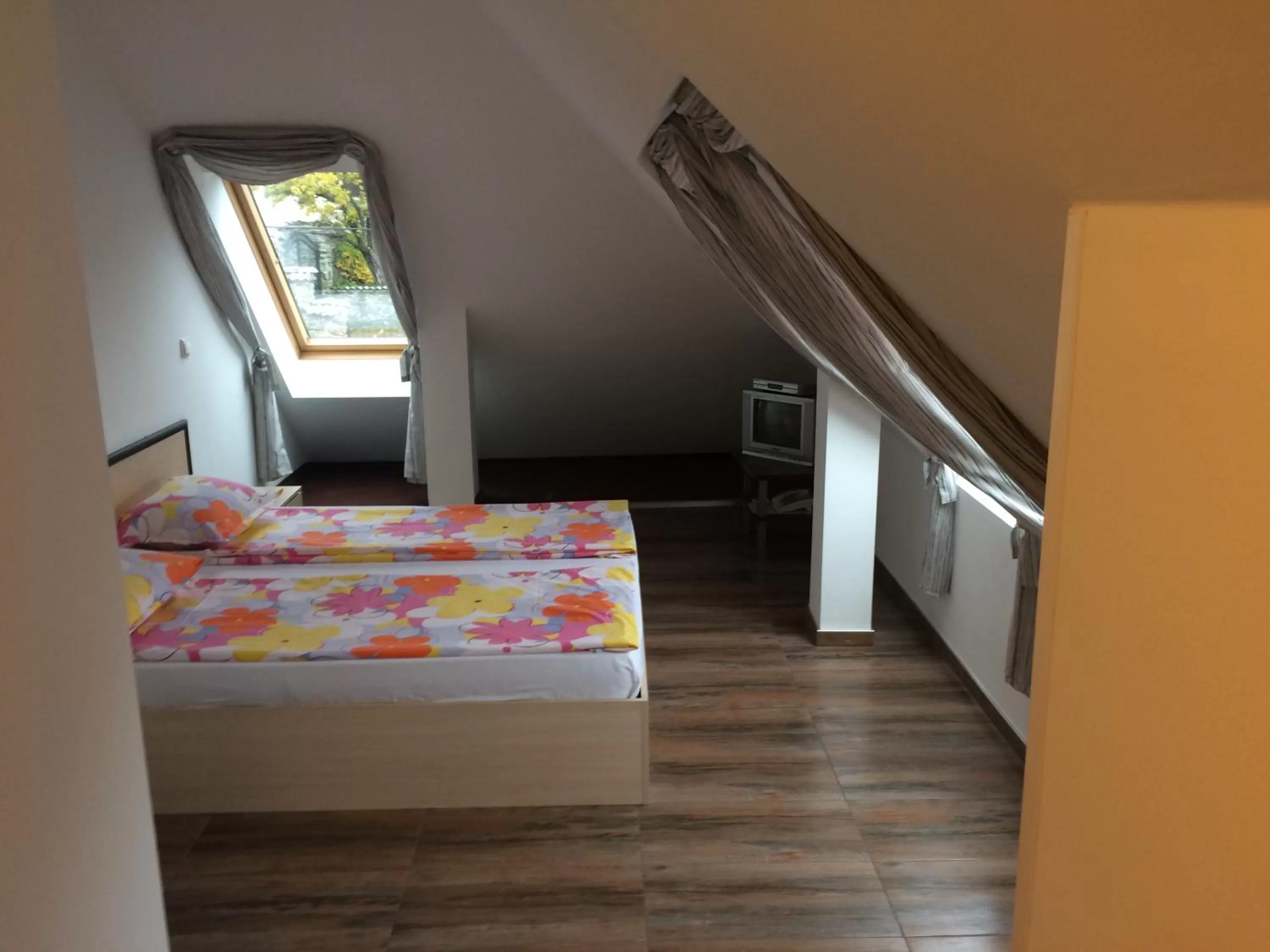 City view, Bed in Hotel - Restaurant Chairite