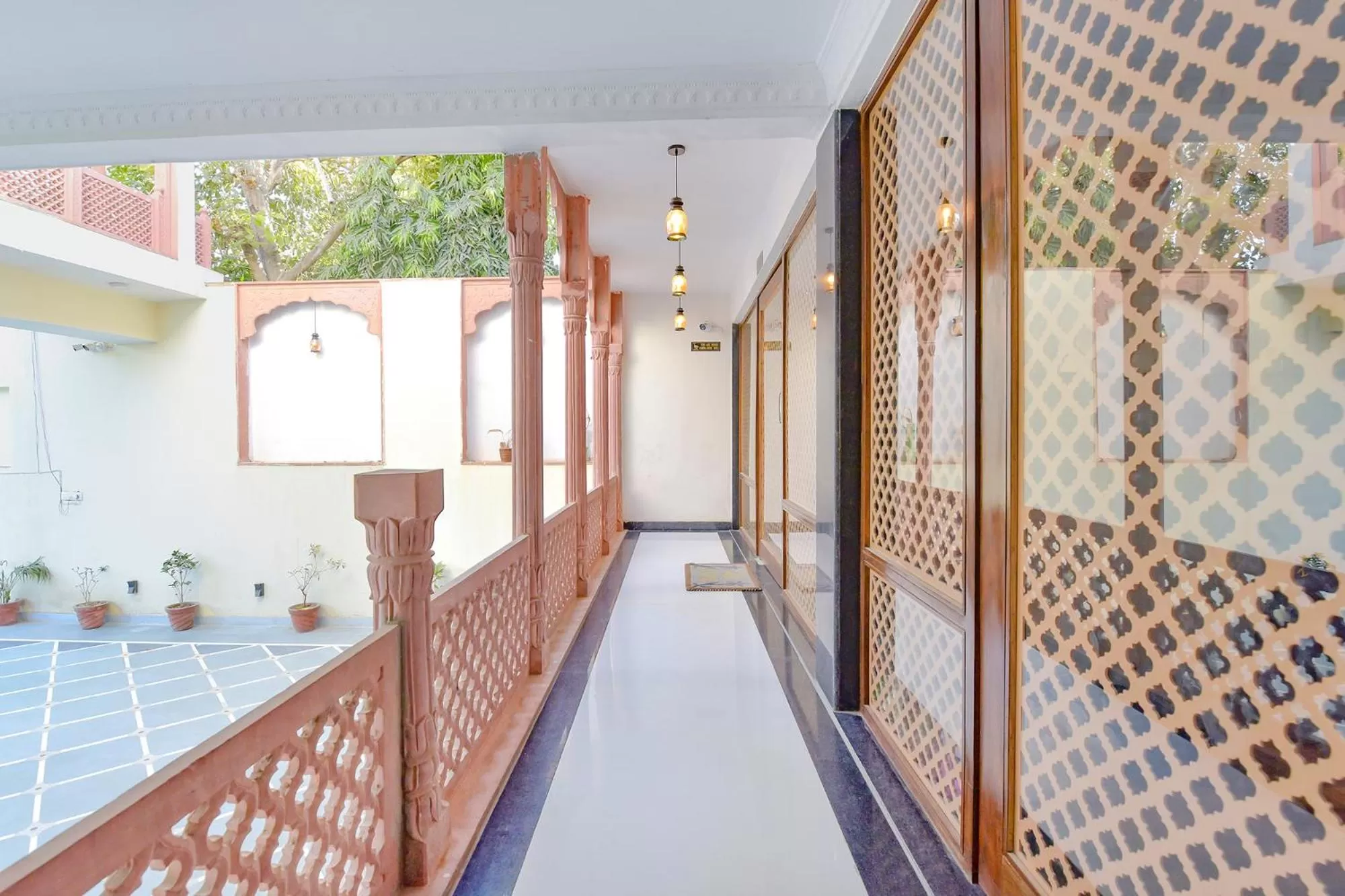 Balcony/Terrace in FabHotel JBS Heritage
